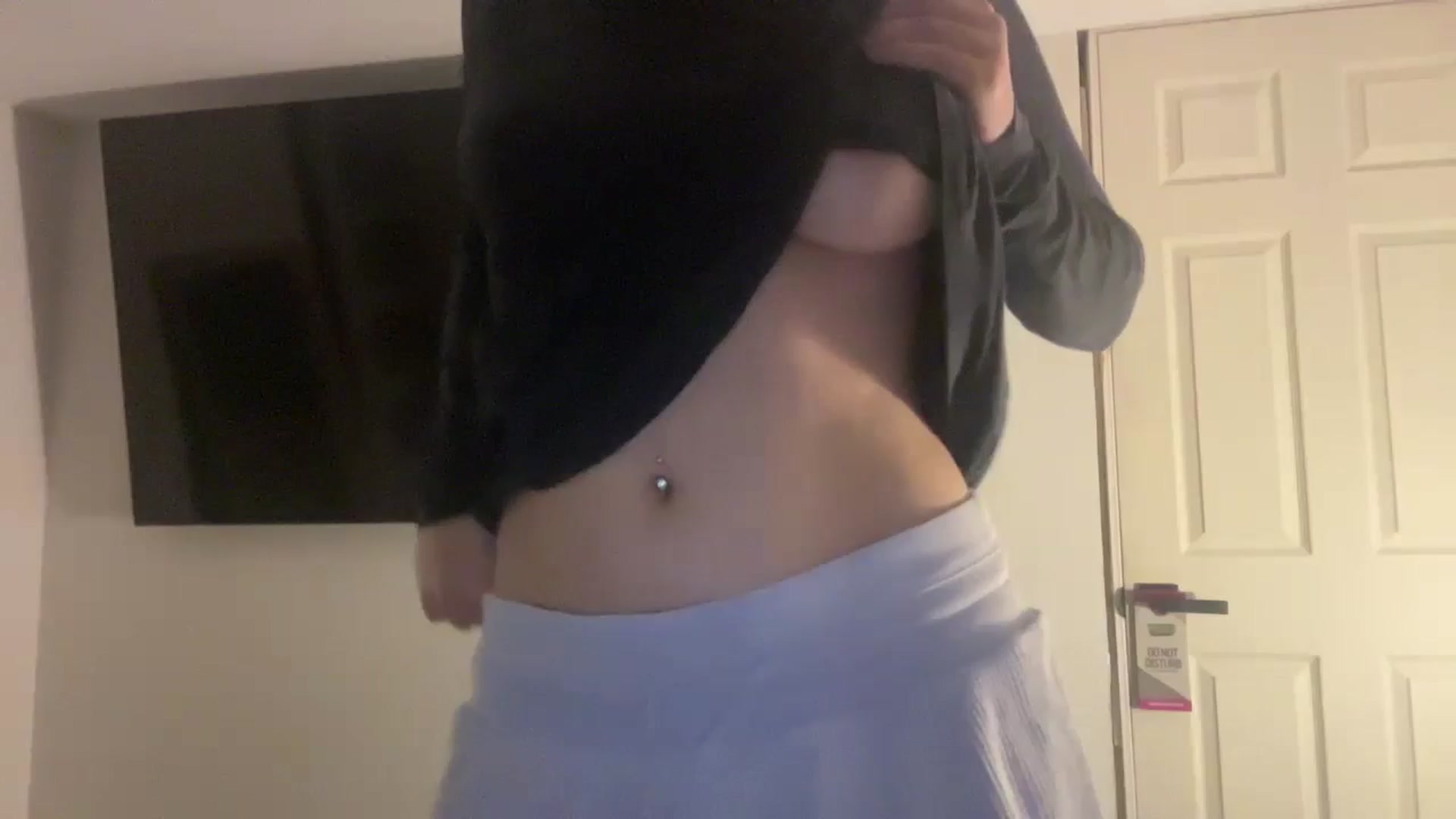 Gallery image thumbnail from imava's myfreecams stream on, 09/12/2024, 07:17 image 1 of 20