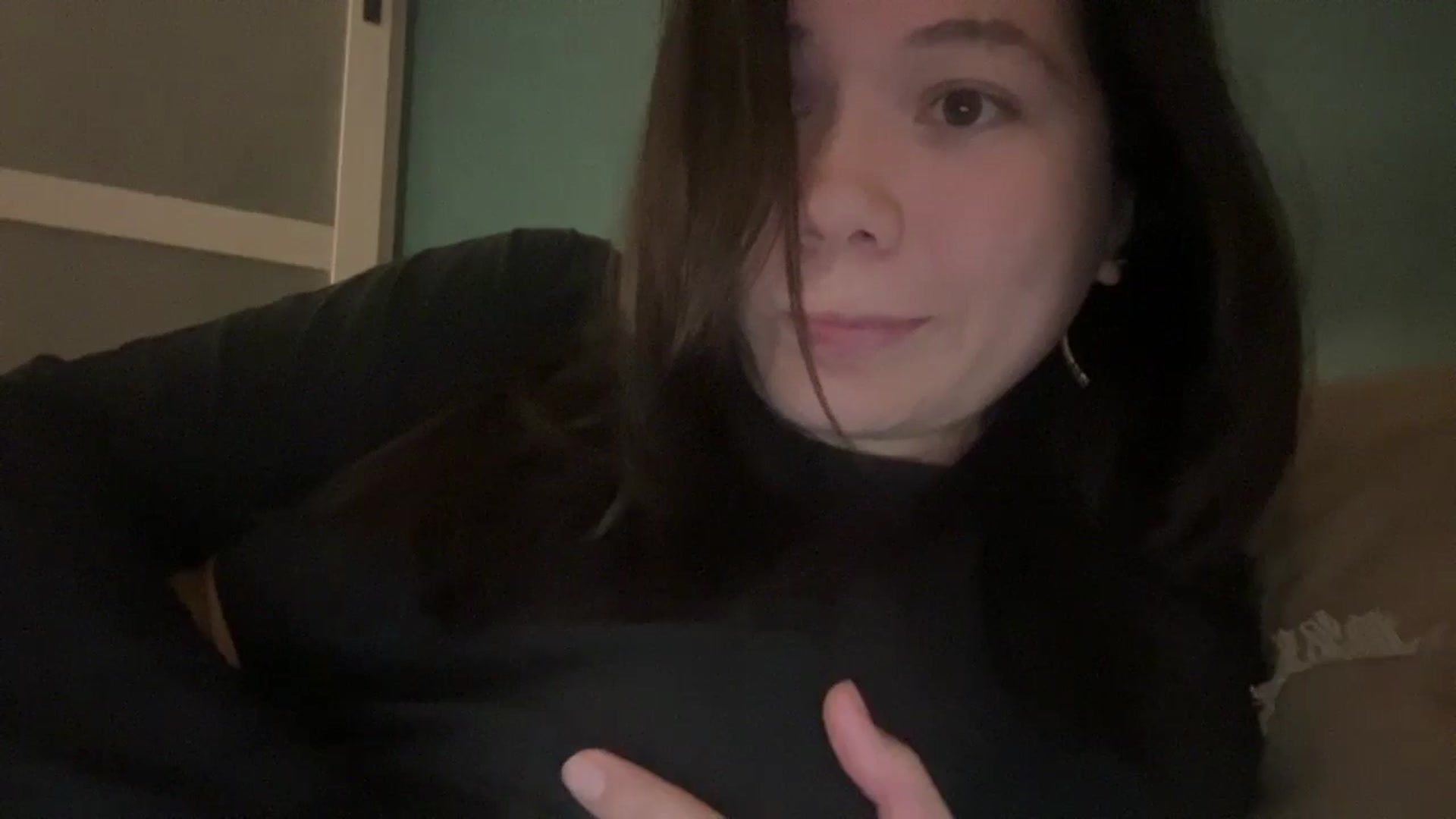 Gallery image thumbnail from imava's myfreecams stream on, 09/12/2024, 07:17 image 11 of 20