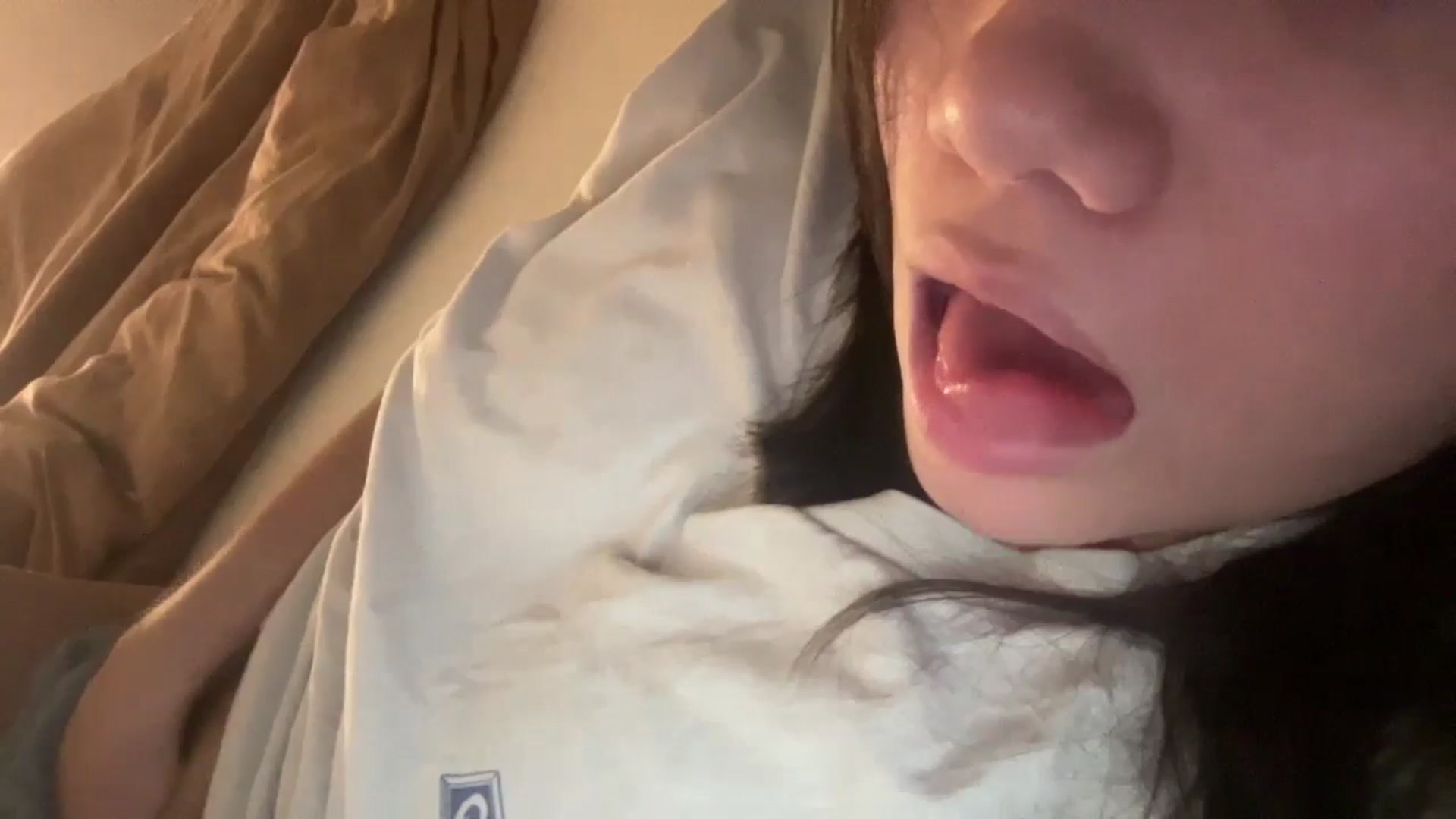 Gallery image thumbnail from imava's myfreecams stream on, 09/13/2024, 06:47 image 19 of 20