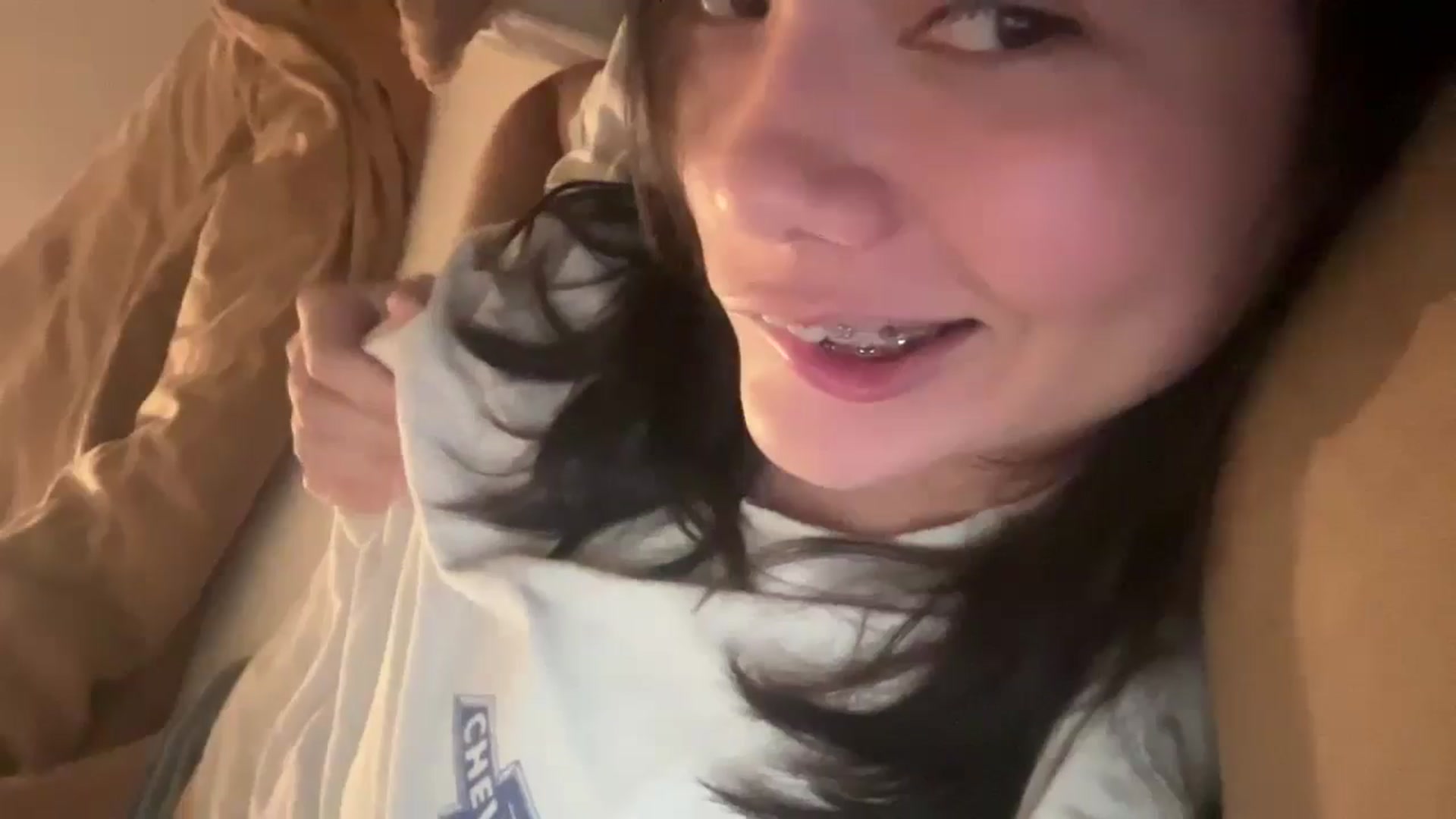 Gallery image thumbnail from imava's myfreecams stream on, 09/13/2024, 06:47 image 11 of 20