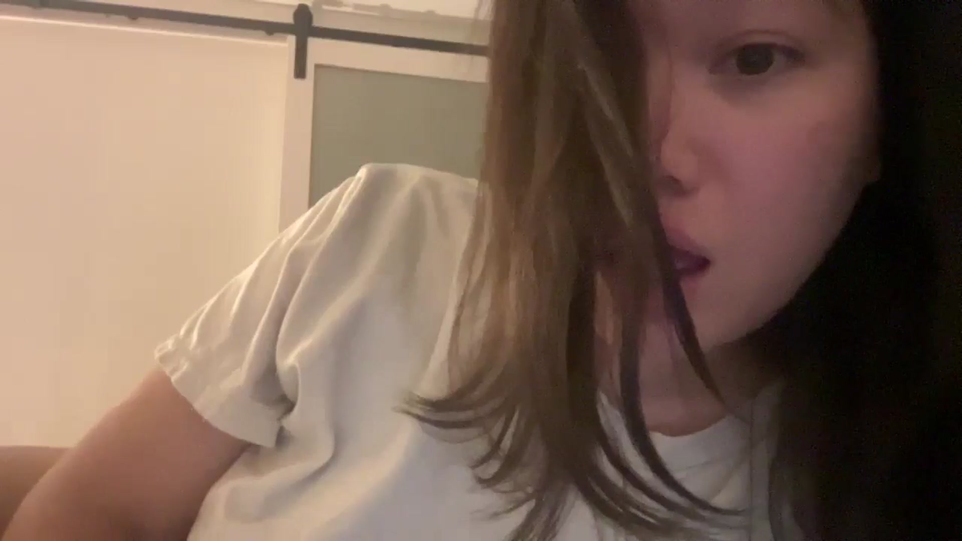Gallery image thumbnail from imava's myfreecams stream on, 09/13/2024, 08:14 image 13 of 20