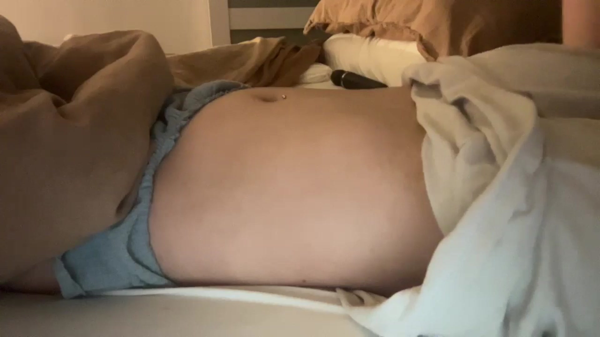 Gallery image thumbnail from imava's myfreecams stream on, 09/13/2024, 08:14 image 9 of 20