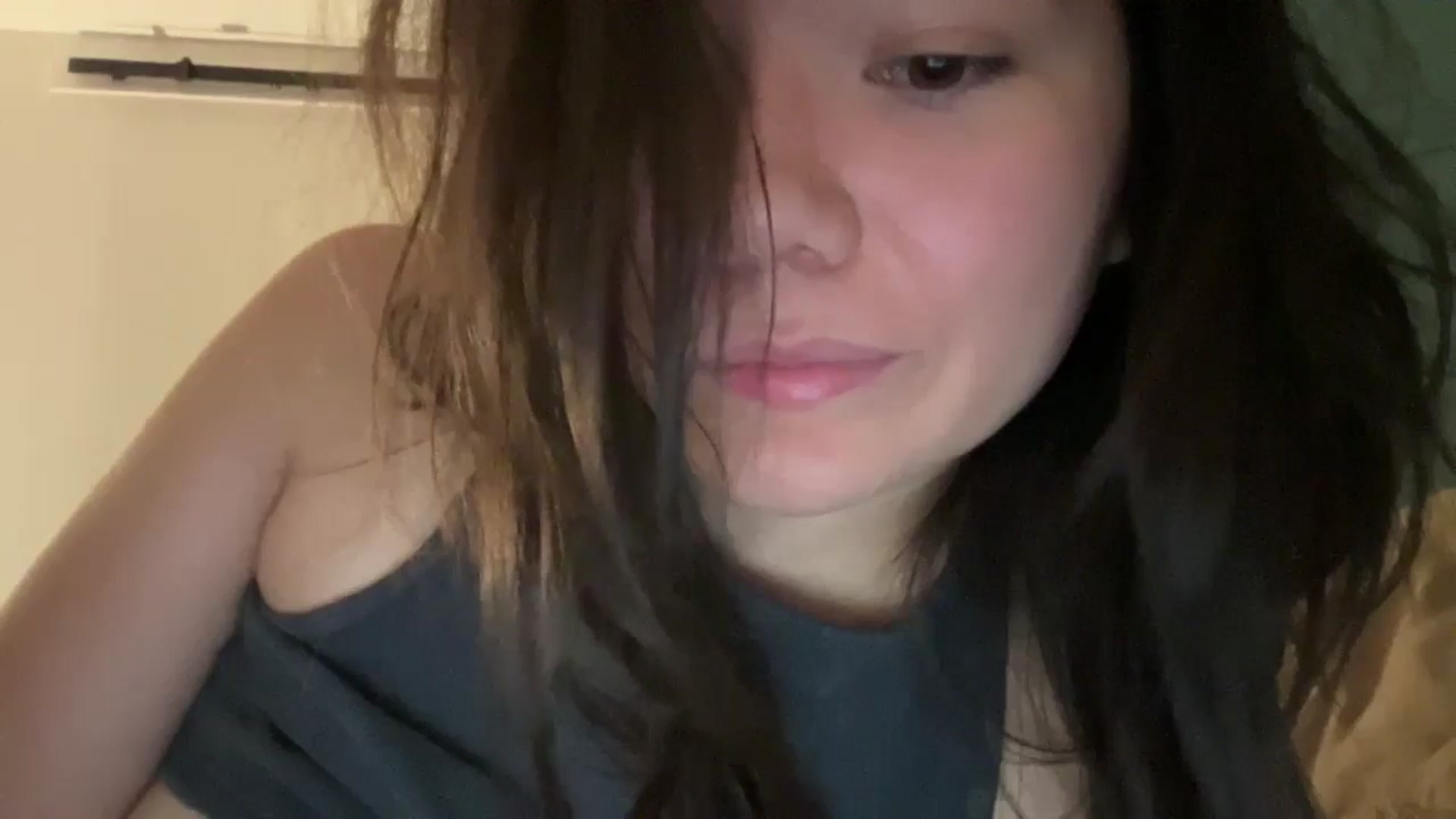 Gallery image thumbnail from imava's myfreecams stream on, 09/14/2024, 21:03 image 16 of 20