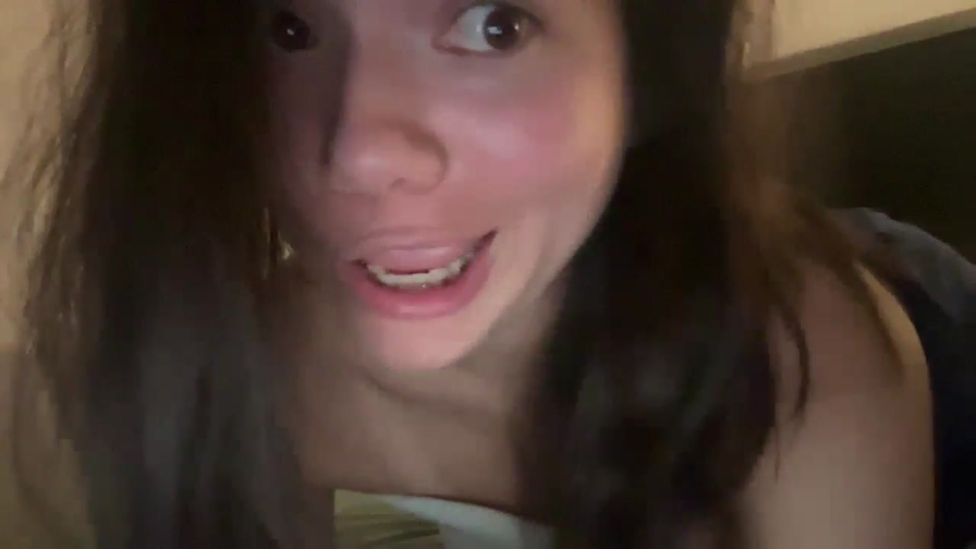 Gallery image thumbnail from imava's myfreecams stream on, 09/19/2024, 08:03 image 6 of 20