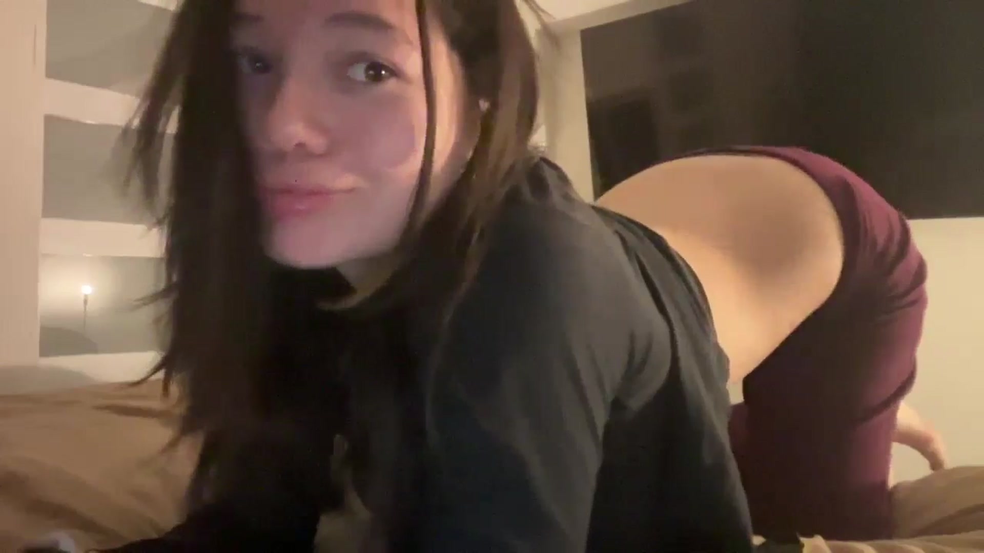 Gallery image thumbnail from imava's myfreecams stream on, 09/20/2024, 22:09 image 6 of 20