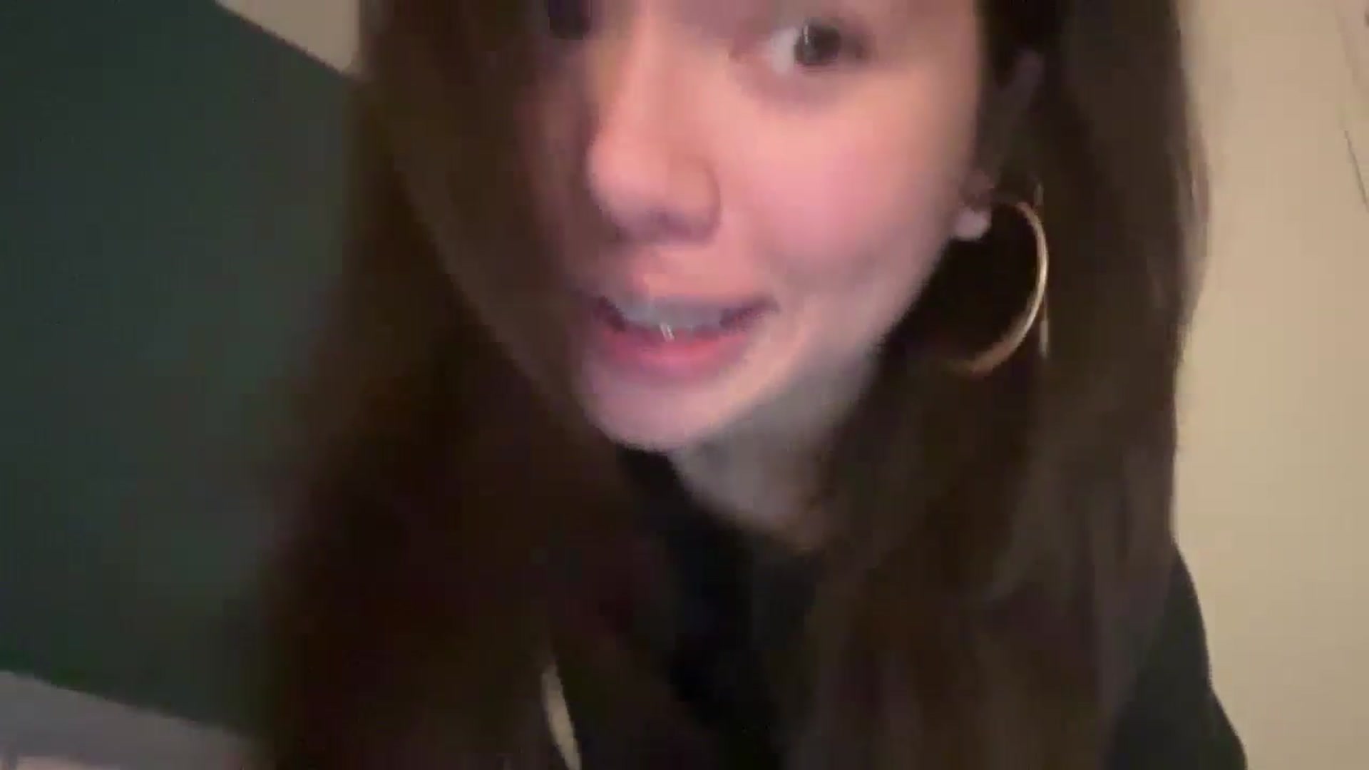 Gallery image thumbnail from imava's myfreecams stream on, 09/20/2024, 22:09 image 2 of 20