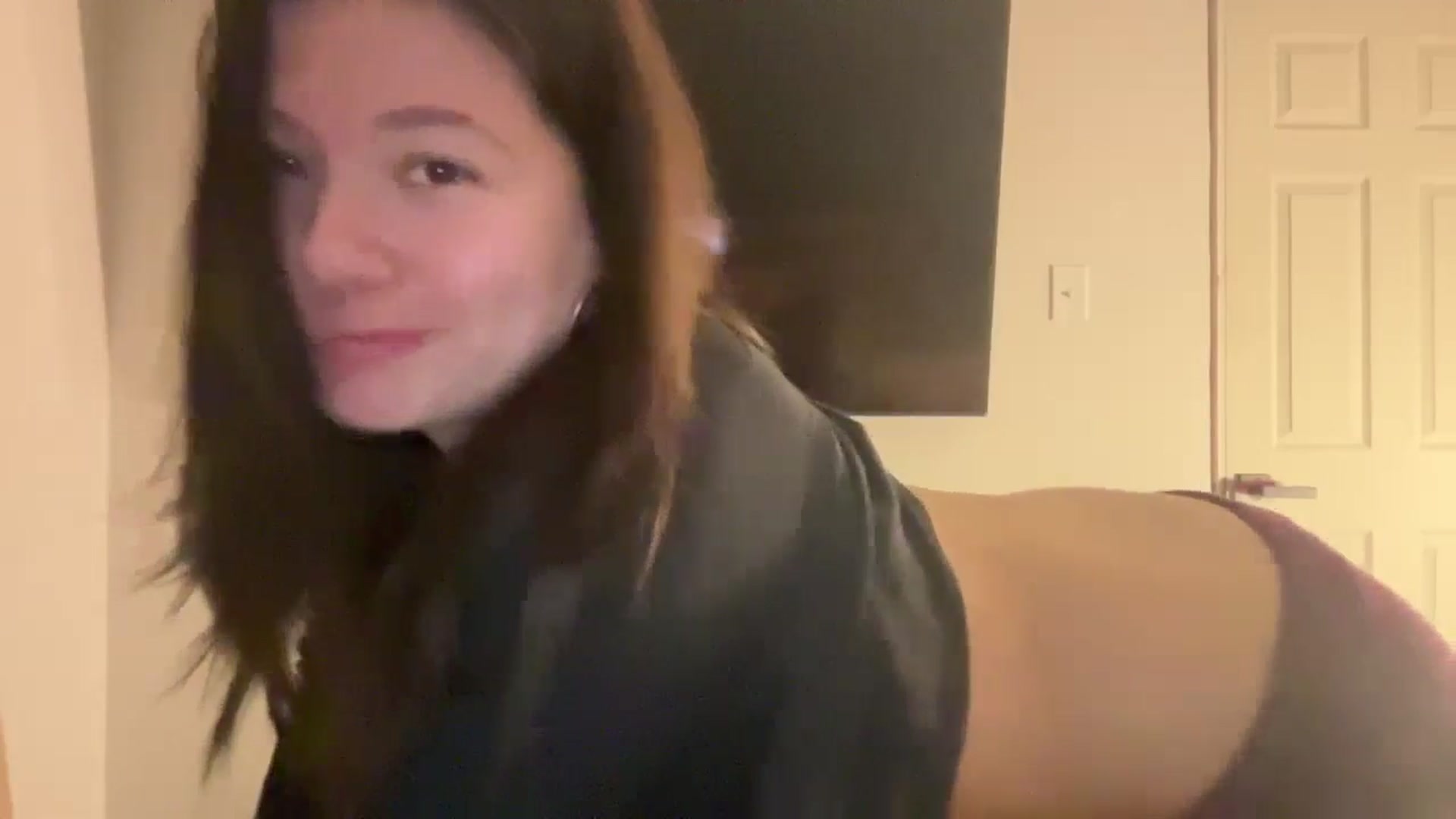 Gallery image thumbnail from imava's myfreecams stream on, 09/20/2024, 22:09 image 3 of 20