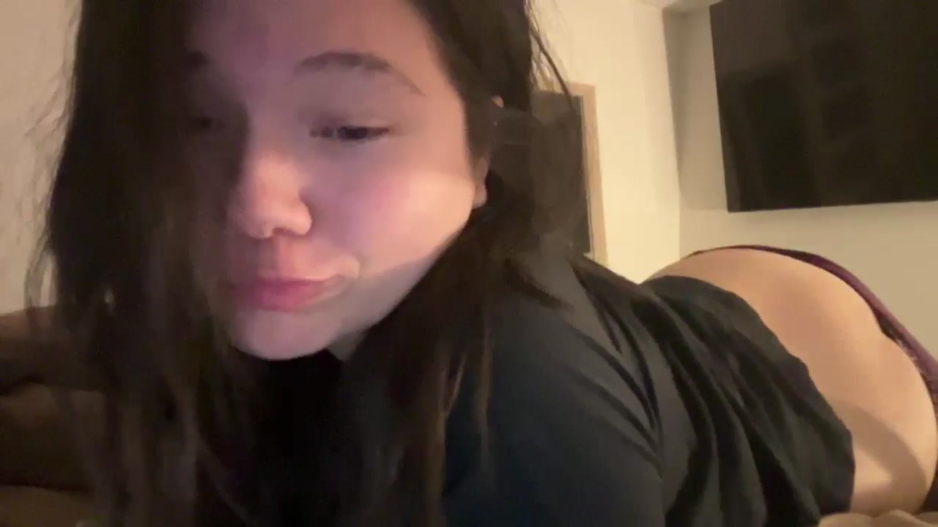 Gallery image thumbnail from imava's myfreecams stream on, 09/21/2024, 03:43 image 5 of 20