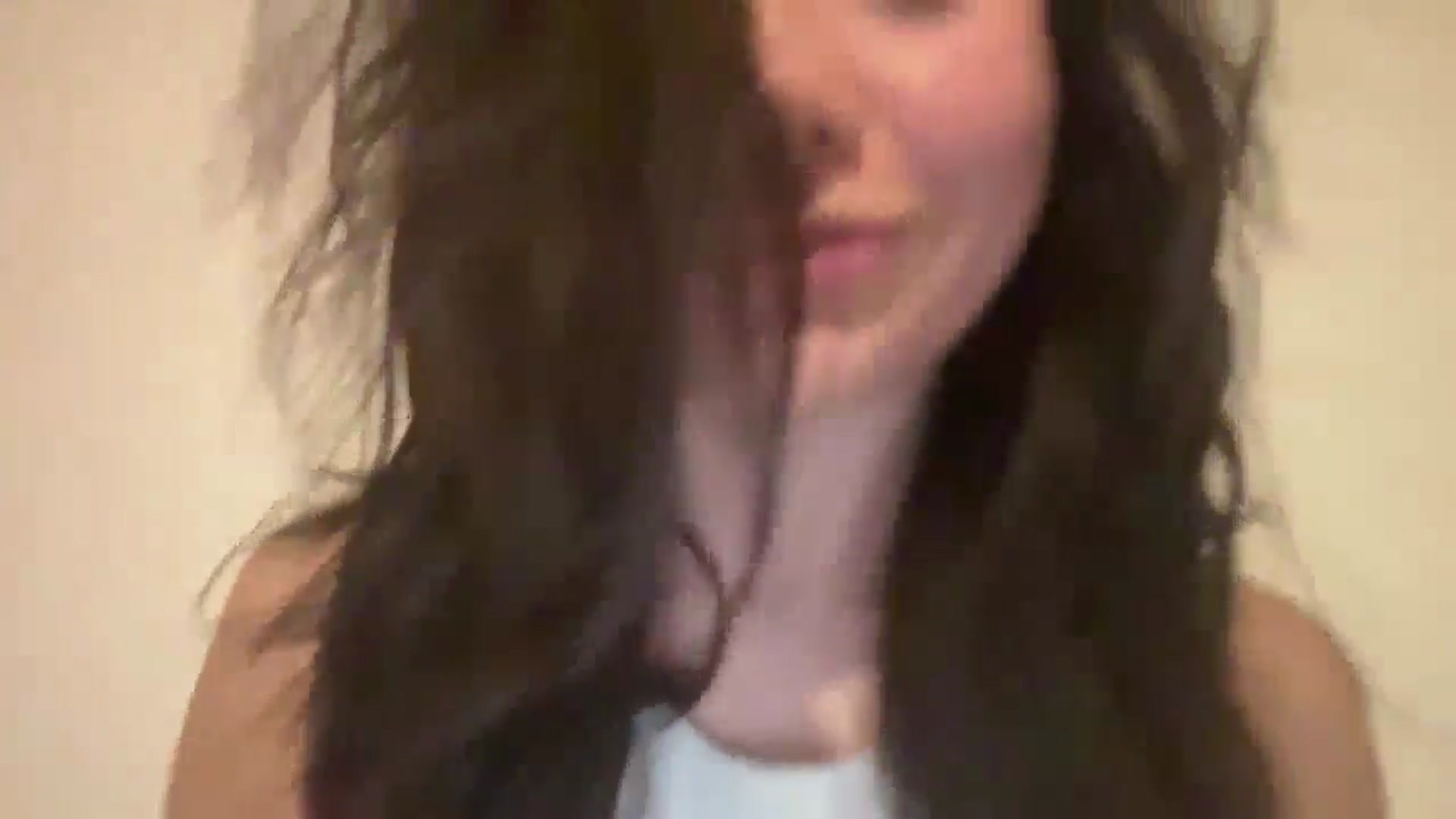 Gallery image thumbnail from imava's myfreecams stream on, 09/25/2024, 07:10 image 11 of 20