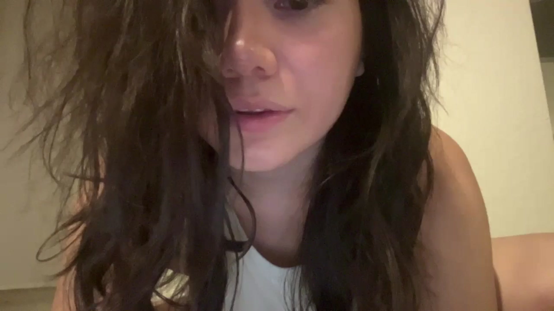 Gallery image thumbnail from imava's myfreecams stream on, 09/25/2024, 07:10 image 8 of 20