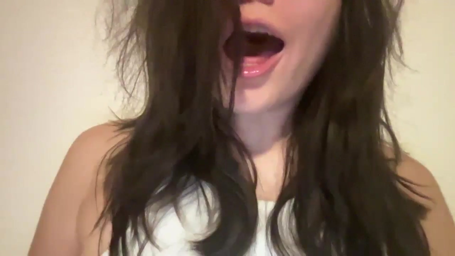 Gallery image thumbnail from imava's myfreecams stream on, 09/25/2024, 07:10 image 13 of 20