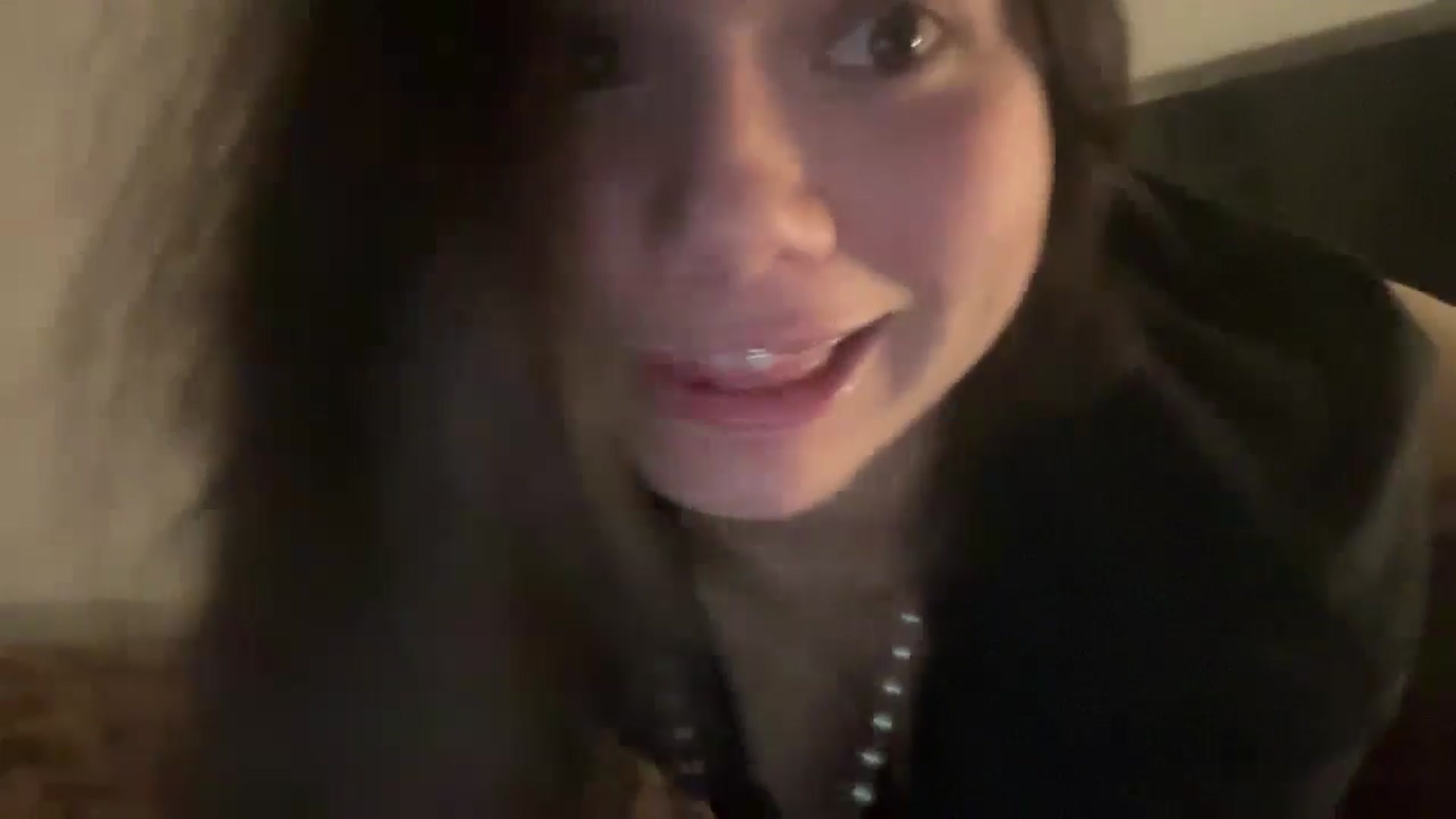 Gallery image thumbnail from imava's myfreecams stream on, 10/03/2024, 06:40 image 17 of 20