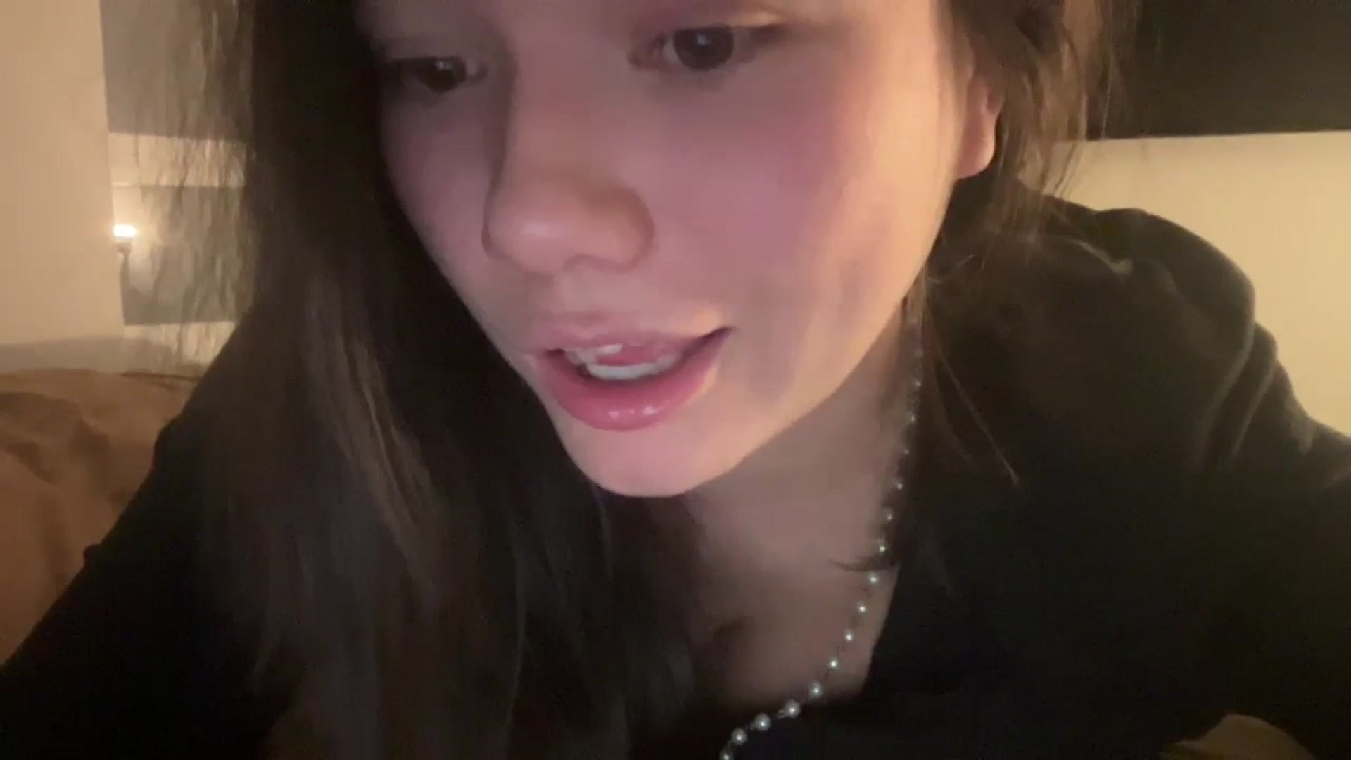 Gallery image thumbnail from imava's myfreecams stream on, 10/03/2024, 06:40 image 20 of 20