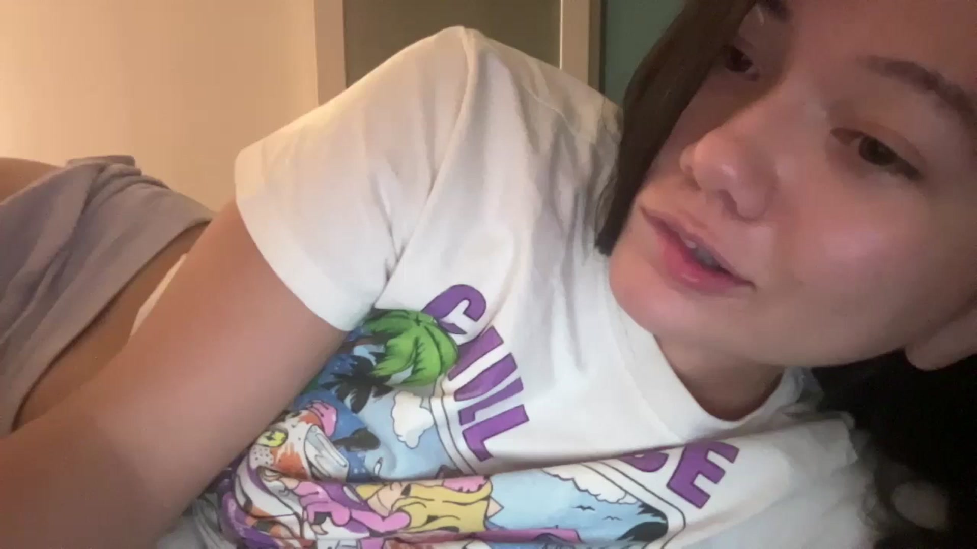 Gallery image thumbnail from imava's myfreecams stream on, 10/04/2024, 08:34 image 15 of 20