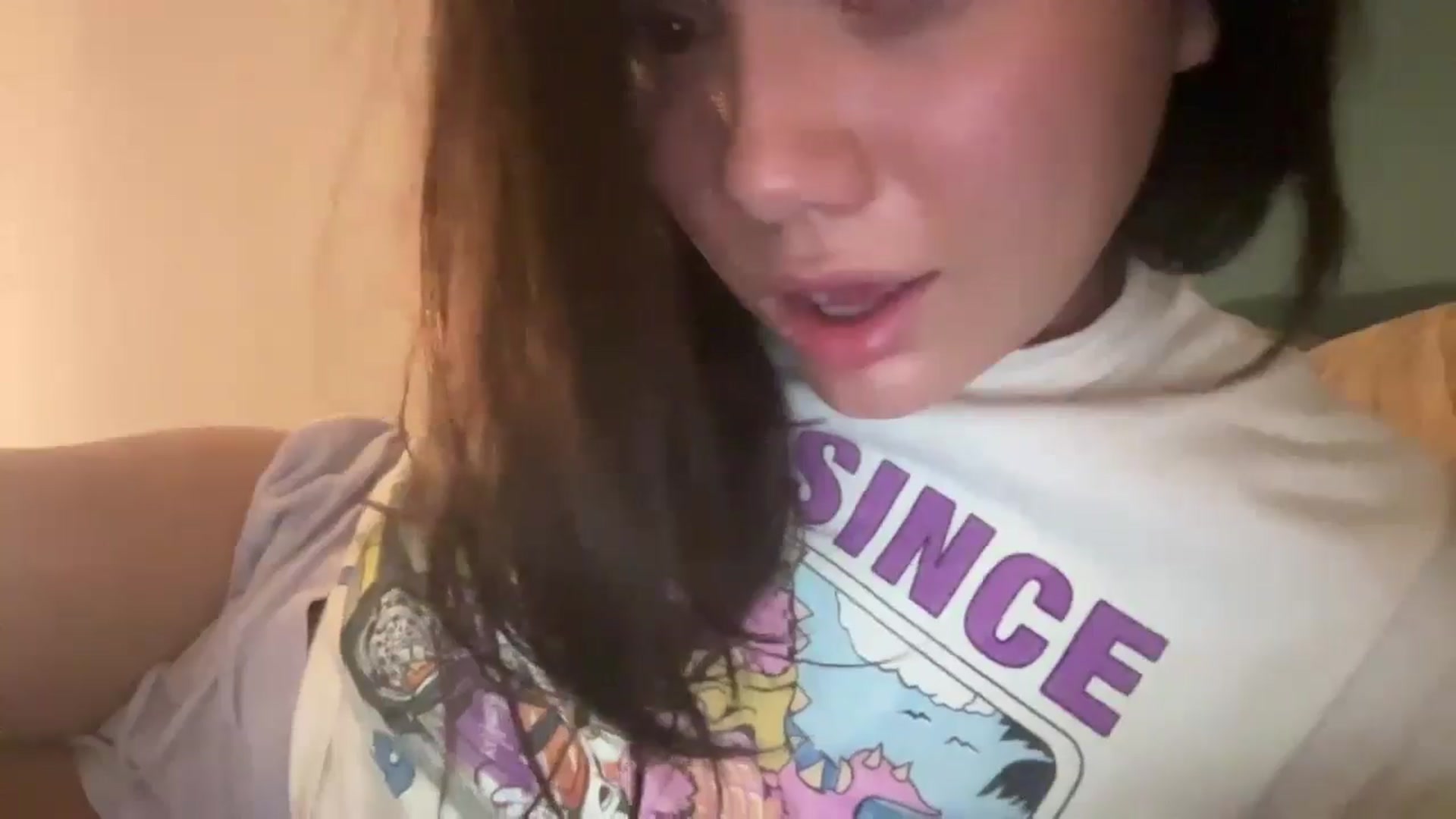 Gallery image thumbnail from imava's myfreecams stream on, 10/04/2024, 08:34 image 7 of 20