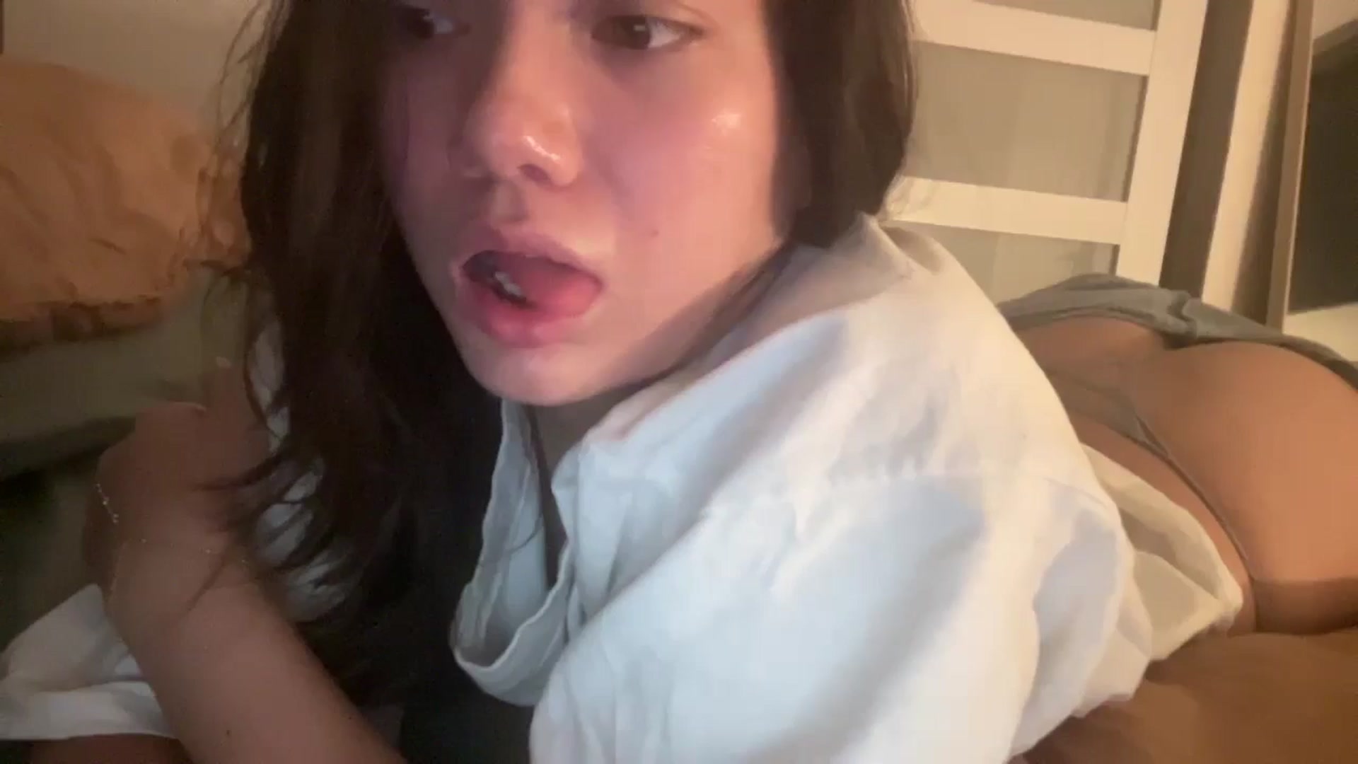 Gallery image thumbnail from imava's myfreecams stream on, 10/05/2024, 06:40 image 6 of 20