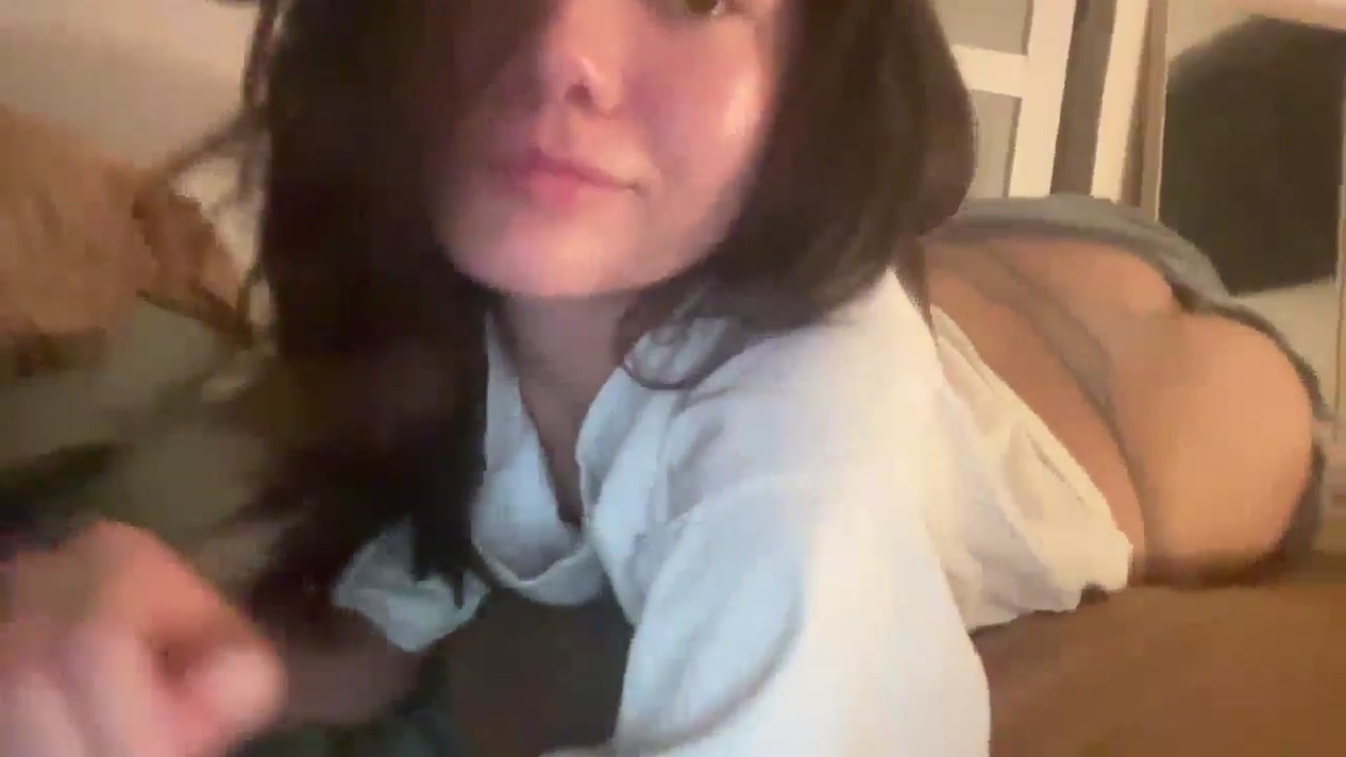 Gallery image thumbnail from imava's myfreecams stream on, 10/05/2024, 06:40 image 4 of 20
