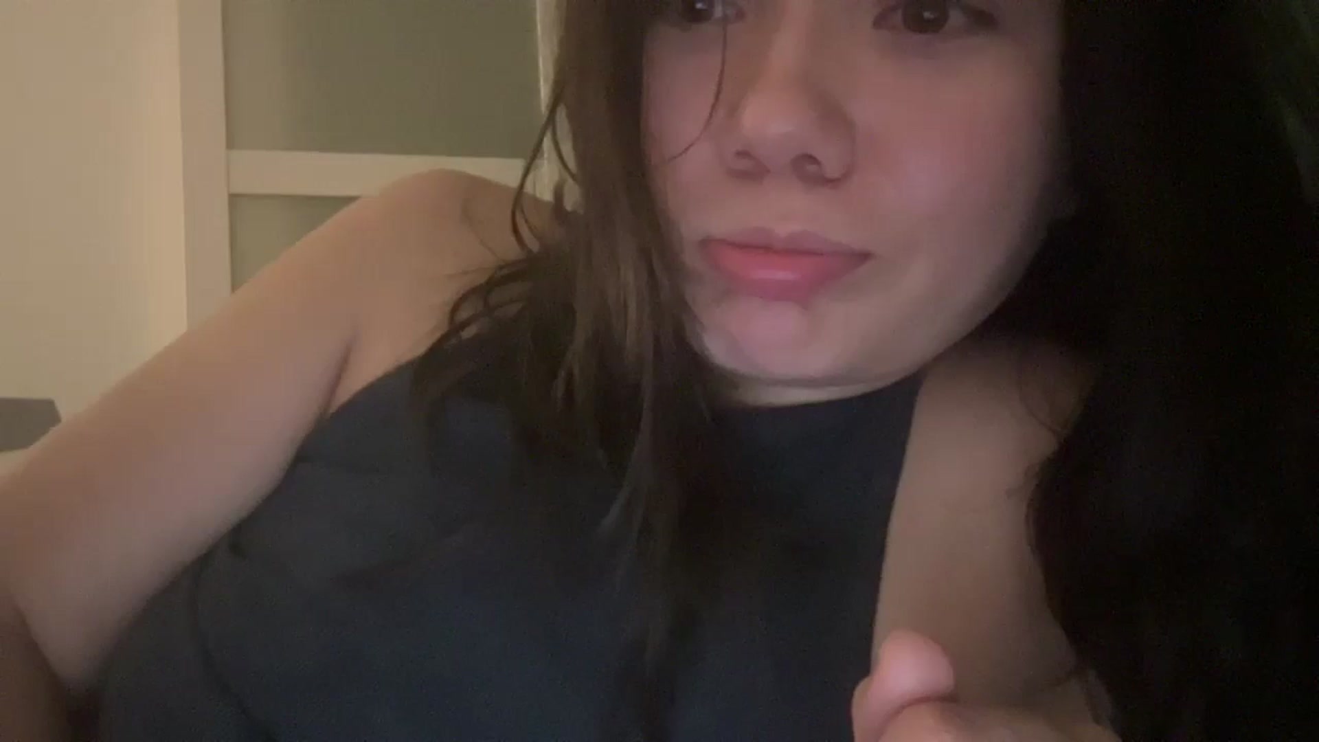 Gallery image thumbnail from imava's myfreecams stream on, 10/06/2024, 08:18 image 11 of 20