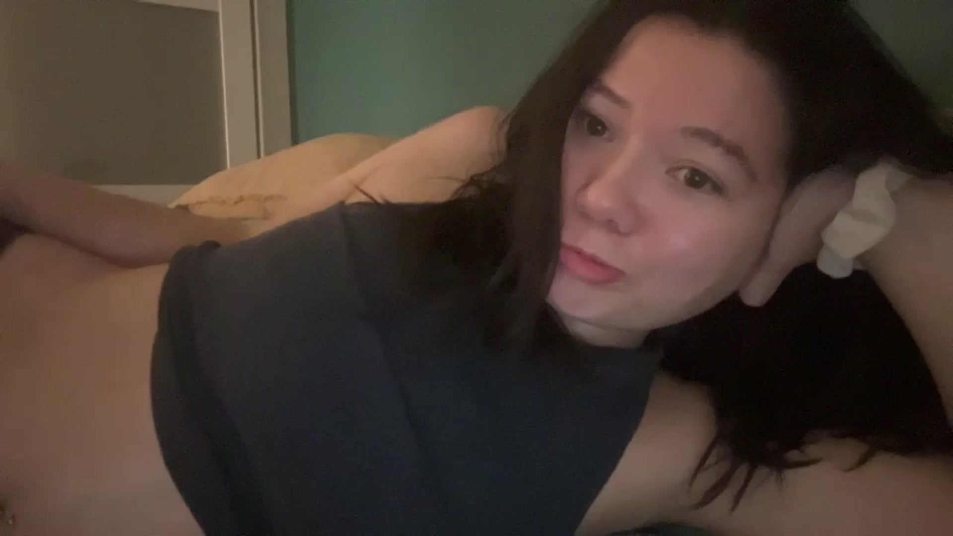 Gallery image thumbnail from imava's myfreecams stream on, 10/06/2024, 08:18 image 8 of 20
