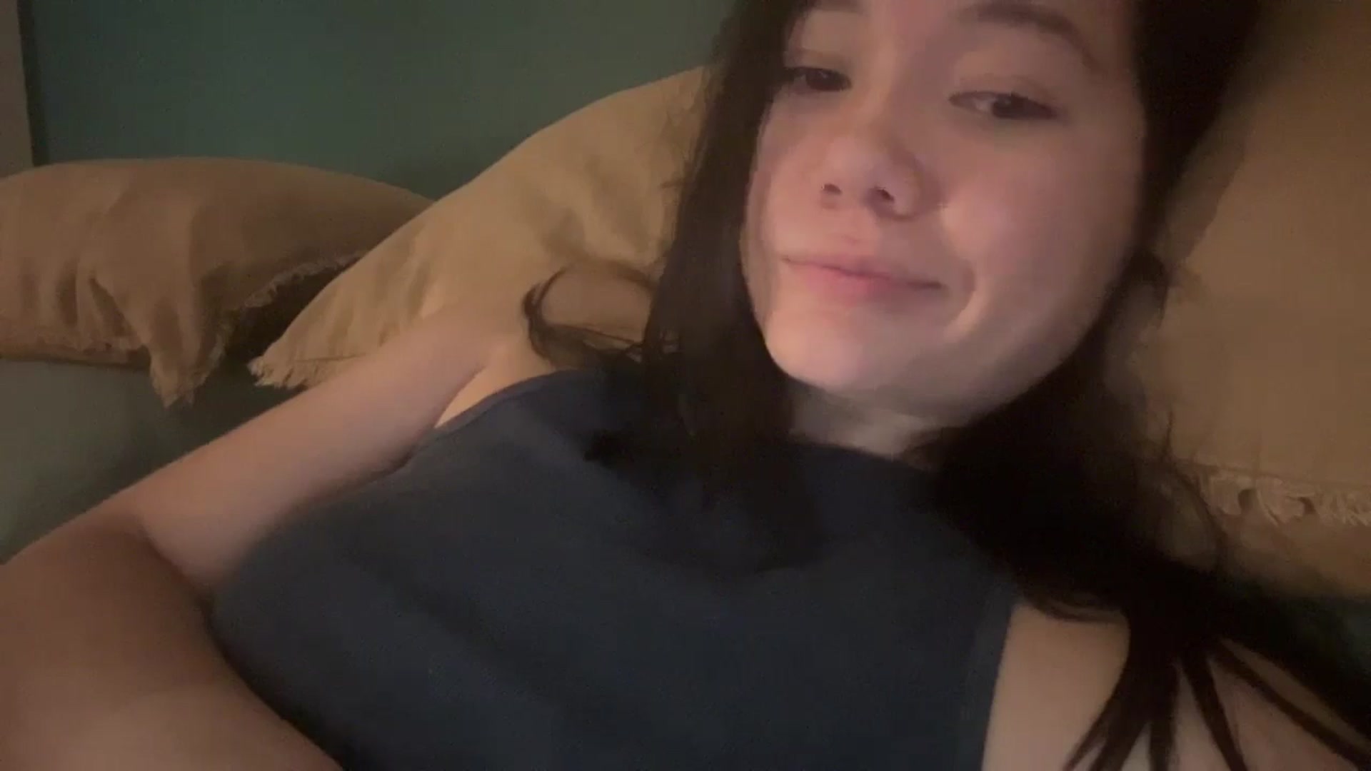 Gallery image thumbnail from imava's myfreecams stream on, 10/06/2024, 09:21 image 5 of 20