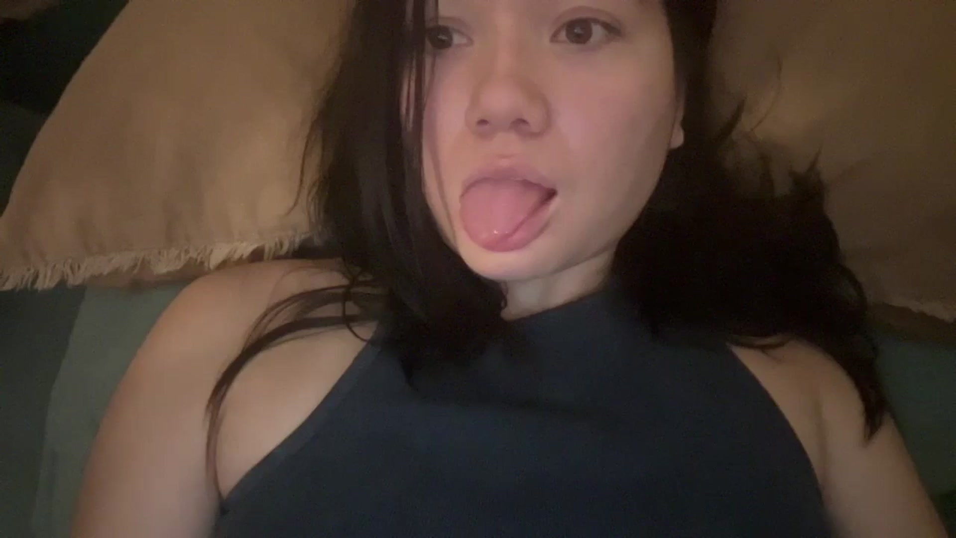 Gallery image thumbnail from imava's myfreecams stream on, 10/06/2024, 09:21 image 7 of 20