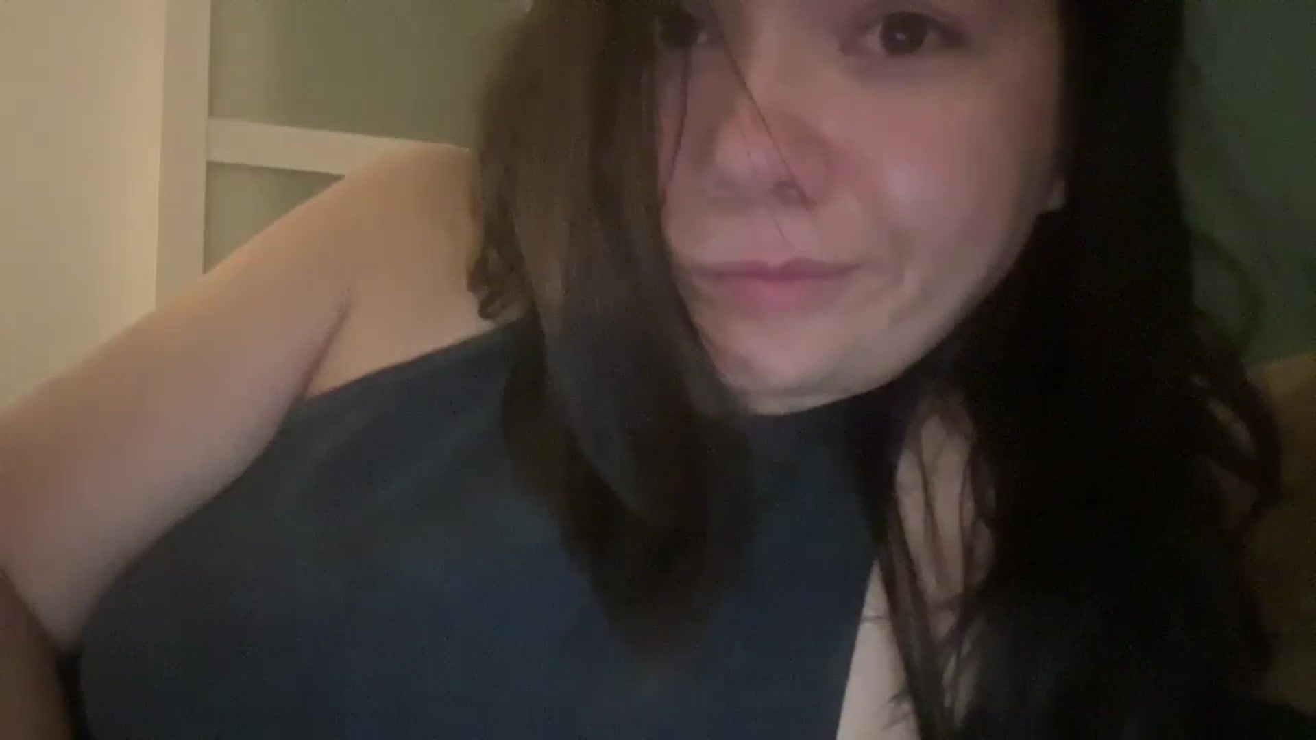 Gallery image thumbnail from imava's myfreecams stream on, 10/06/2024, 09:21 image 17 of 20