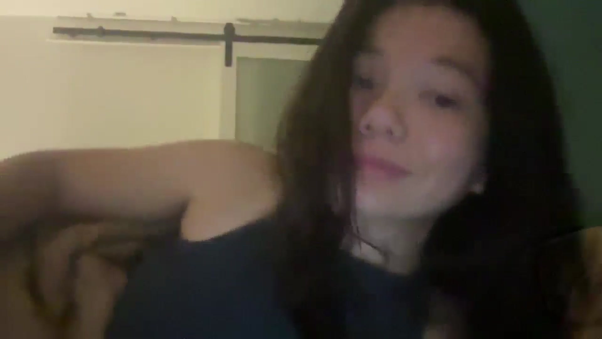 Gallery image thumbnail from imava's myfreecams stream on, 10/06/2024, 10:26 image 8 of 20