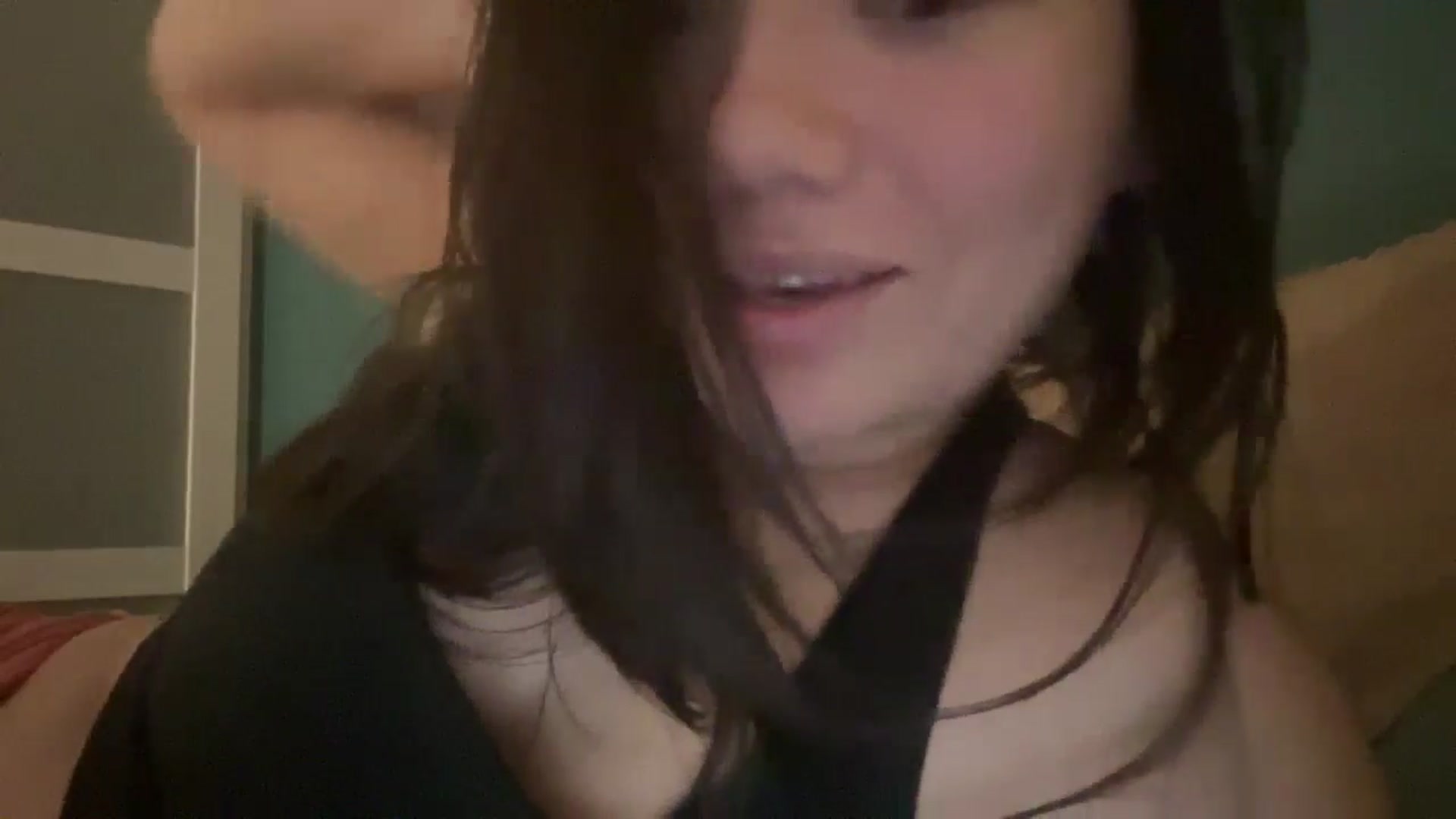 Gallery image thumbnail from imava's myfreecams stream on, 10/09/2024, 06:18 image 12 of 20