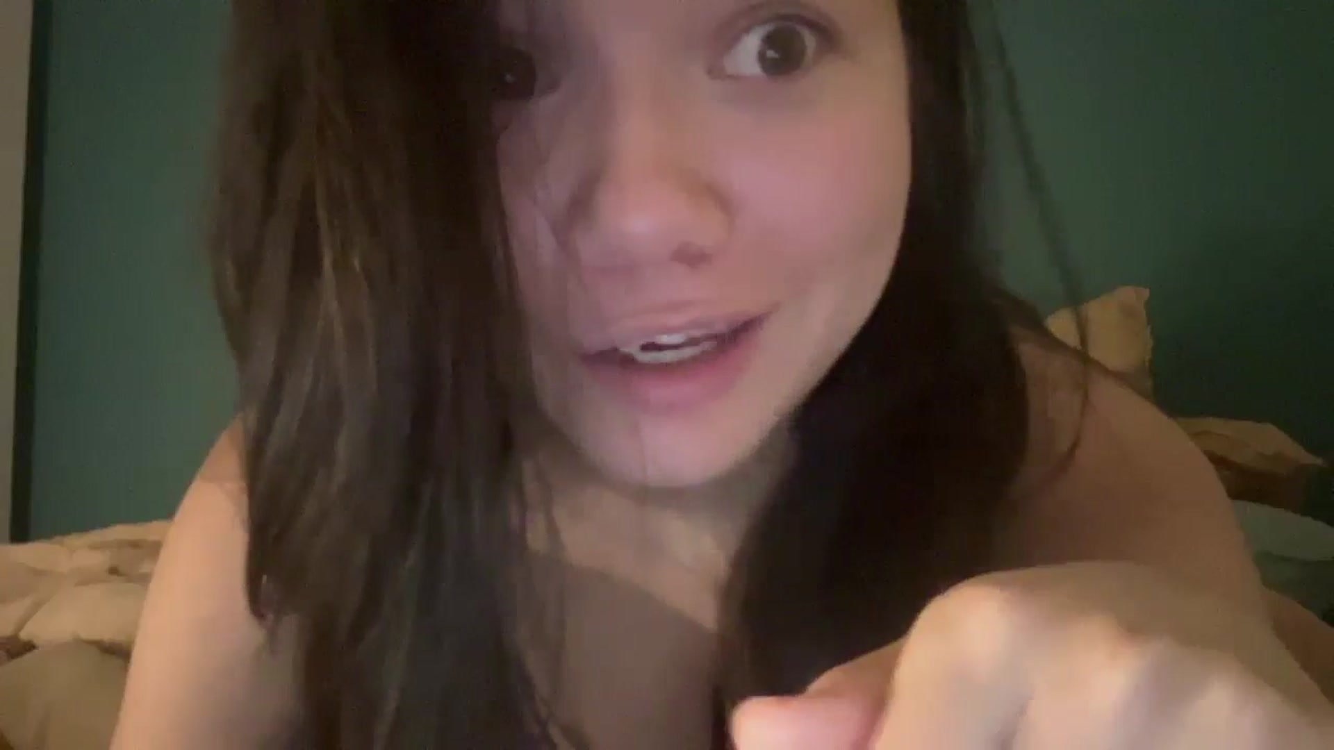 Gallery image thumbnail from imava's myfreecams stream on, 10/09/2024, 09:31 image 8 of 20