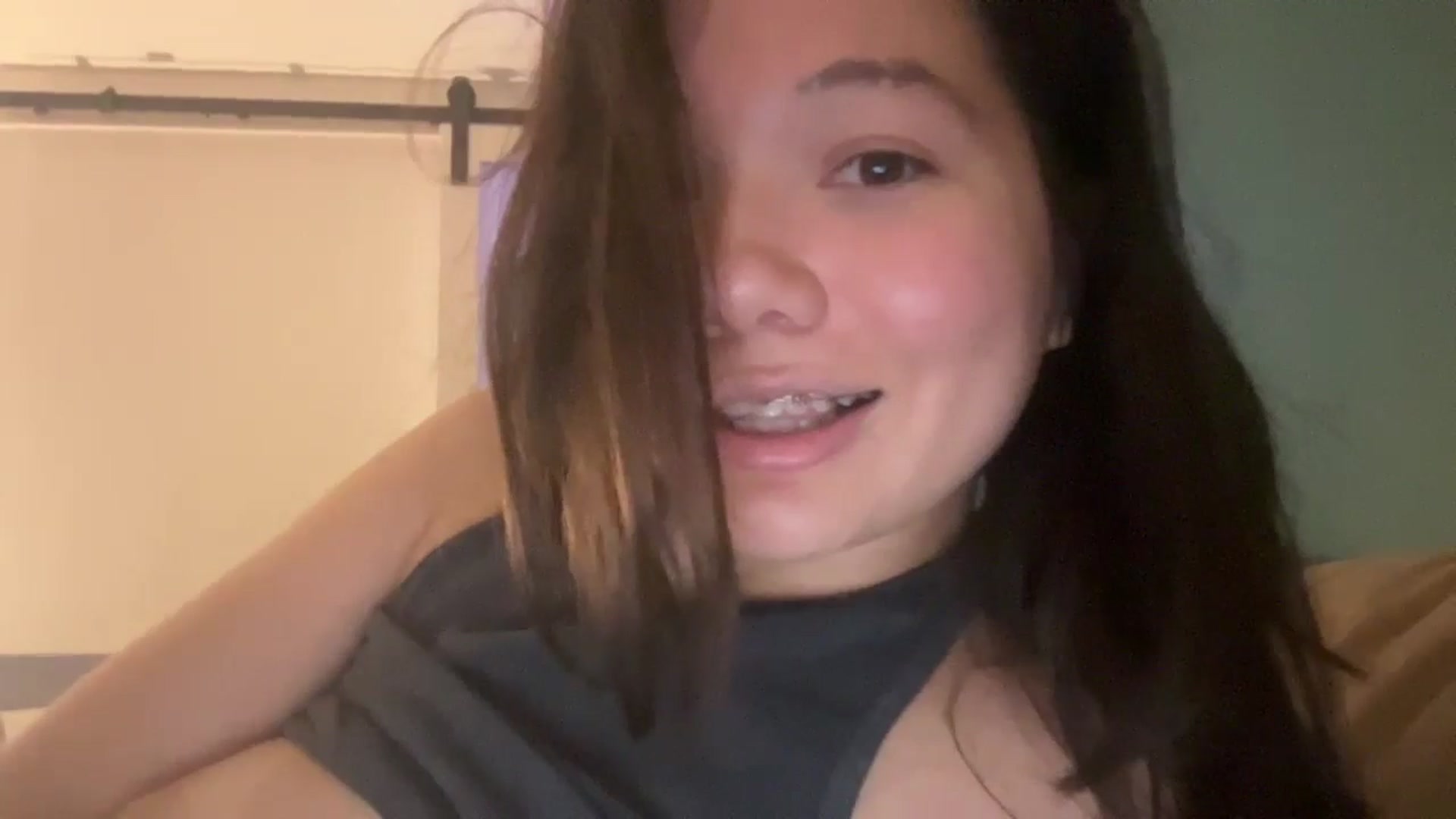 Gallery image thumbnail from imava's myfreecams stream on, 10/11/2024, 06:51 image 18 of 20