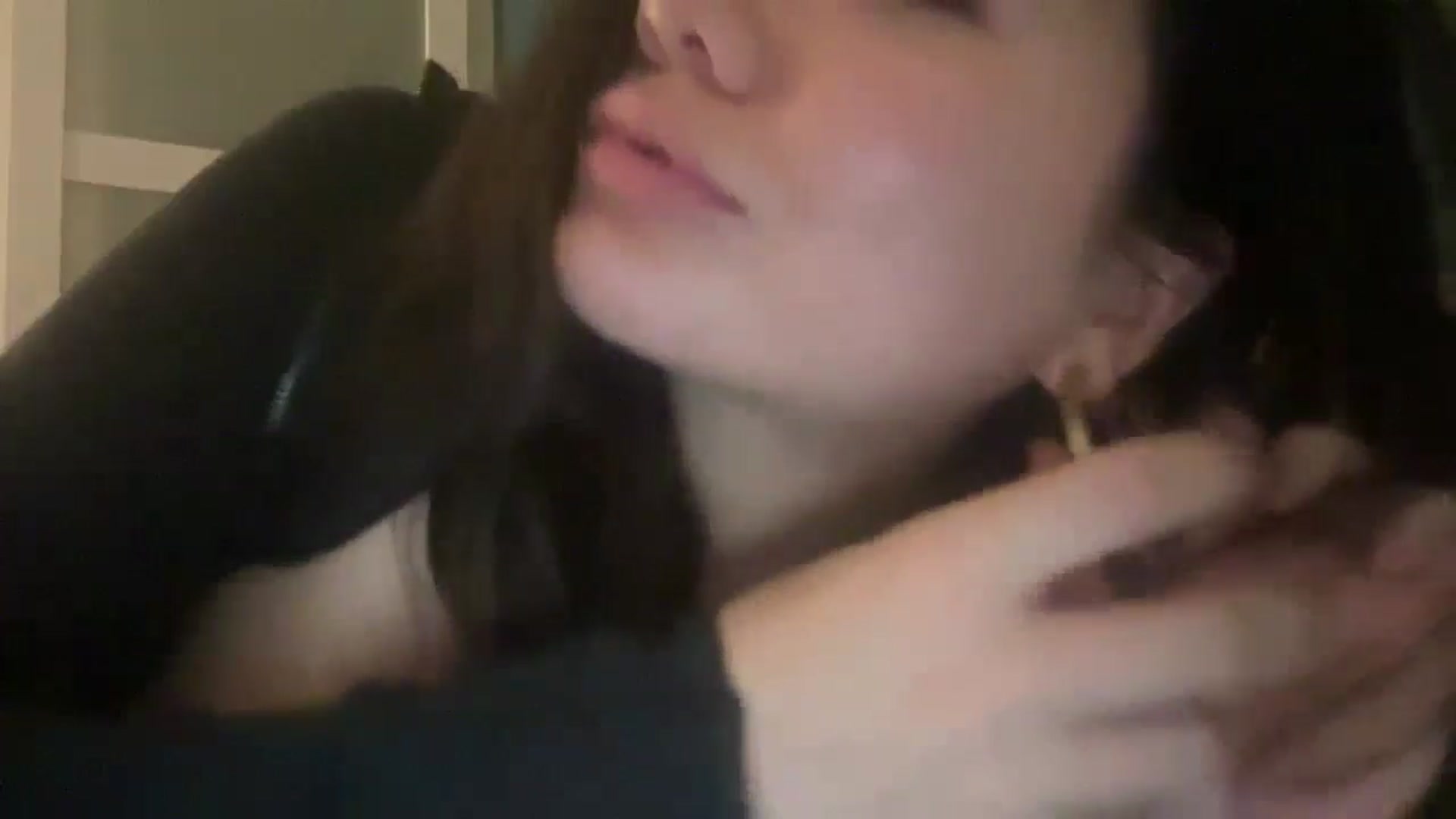 Gallery image thumbnail from imava's myfreecams stream on, 10/14/2024, 10:43 image 19 of 20