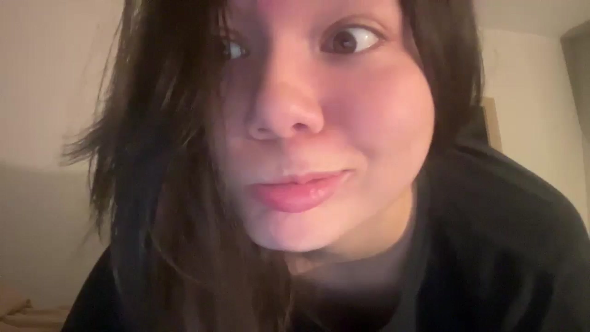 Gallery image thumbnail from imava's myfreecams stream on, 10/16/2024, 19:53 image 1 of 20