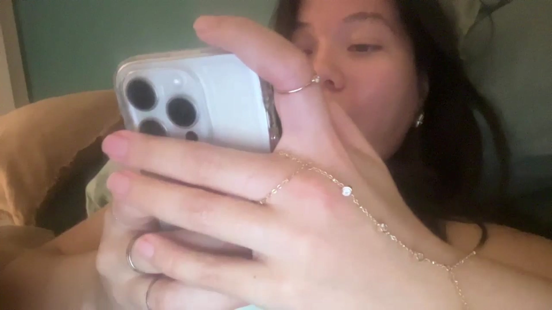 Gallery image thumbnail from imava's myfreecams stream on, 10/19/2024, 10:29 image 4 of 20