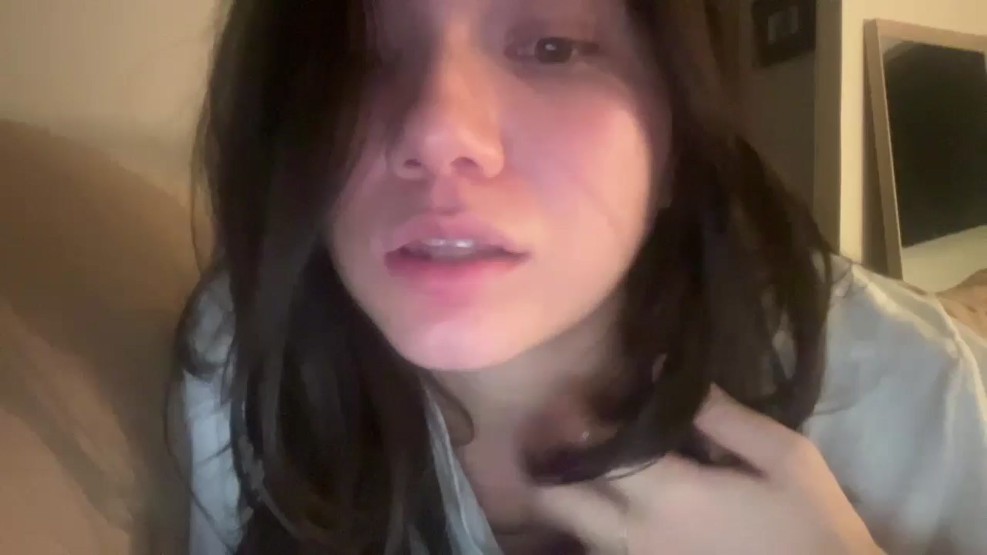 Gallery image thumbnail from imava's myfreecams stream on, 10/19/2024, 11:52 image 8 of 20