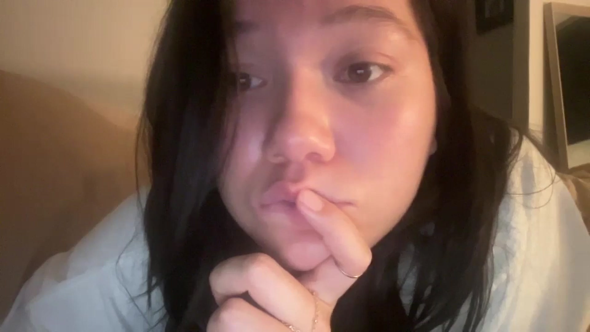Gallery image thumbnail from imava's myfreecams stream on, 10/19/2024, 11:52 image 10 of 20