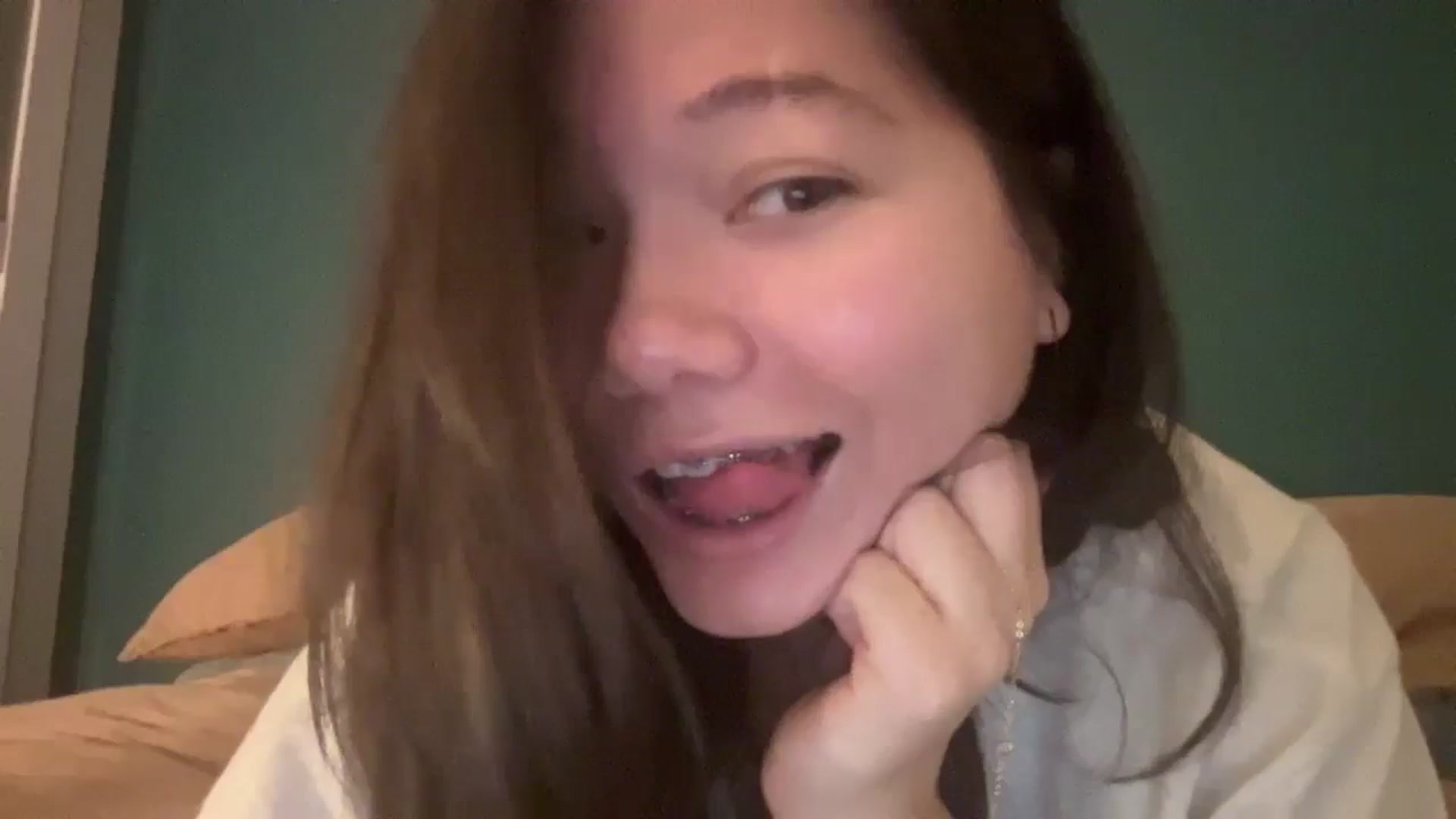 Gallery image thumbnail from imava's myfreecams stream on, 10/24/2024, 19:33 image 9 of 20