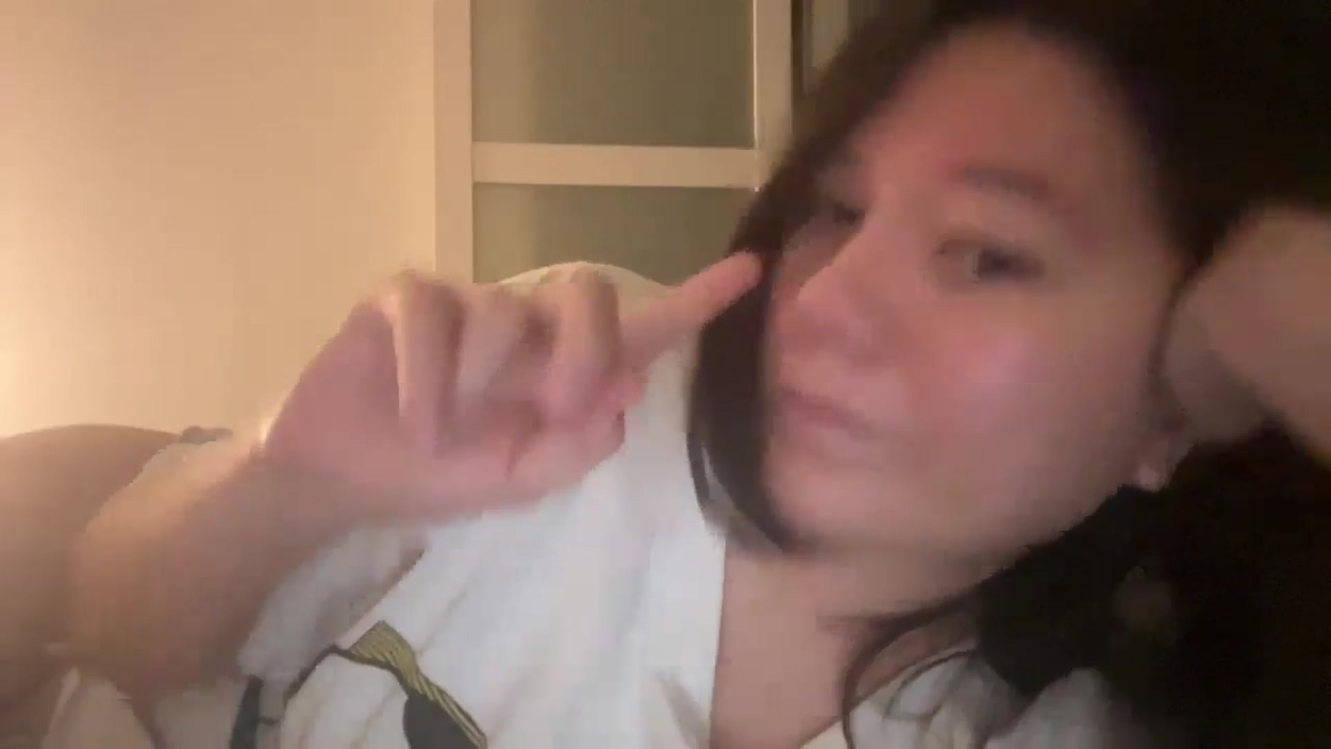 Gallery image thumbnail from imava's myfreecams stream on, 10/24/2024, 19:59 image 8 of 20