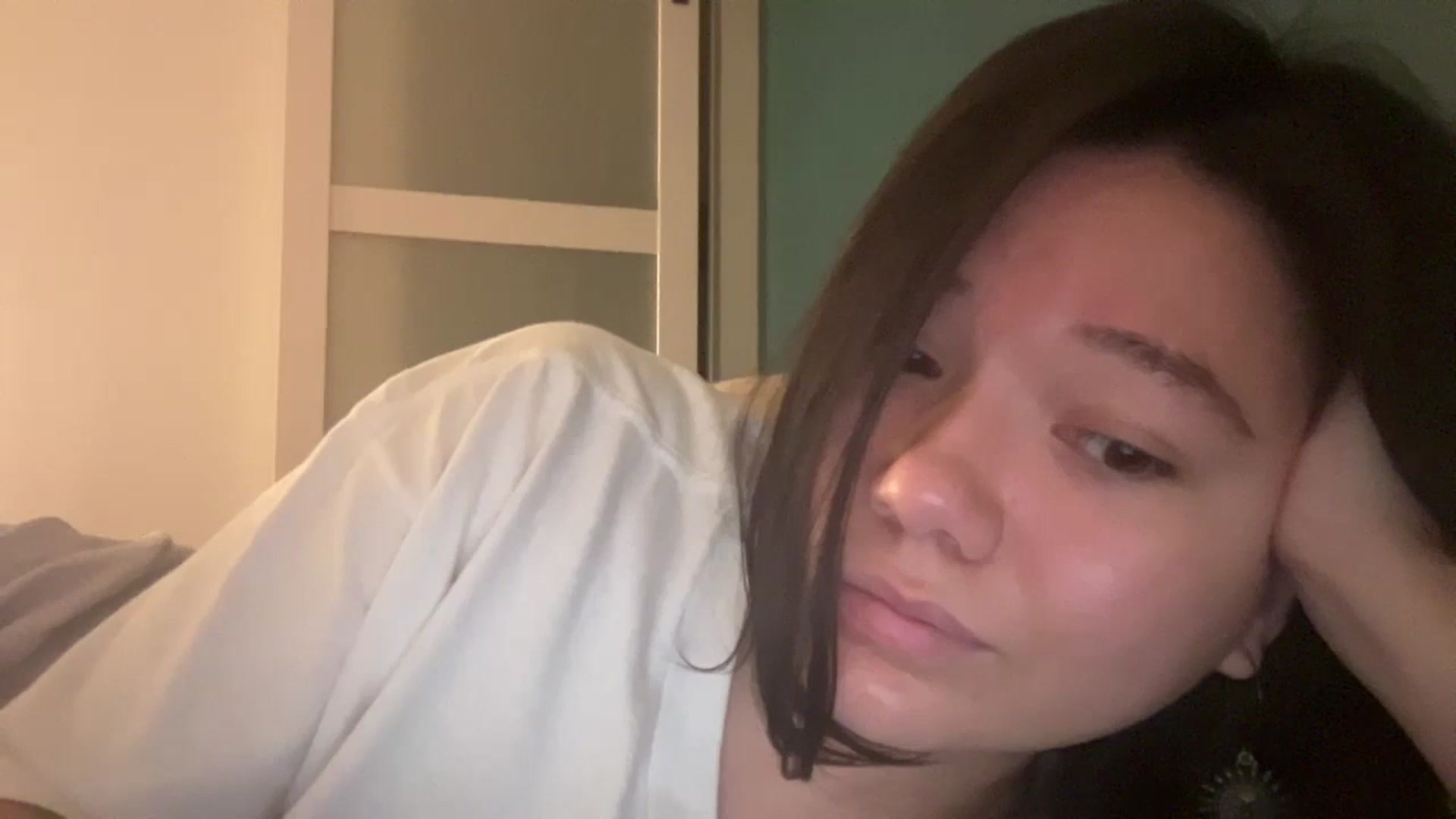 Gallery image thumbnail from imava's myfreecams stream on, 10/24/2024, 19:59 image 17 of 20