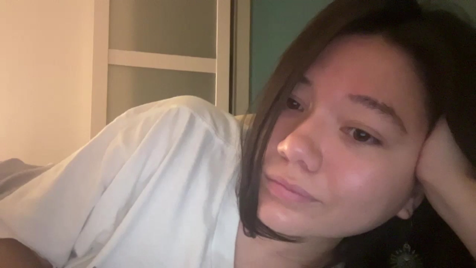 Gallery image thumbnail from imava's myfreecams stream on, 10/24/2024, 19:59 image 16 of 20