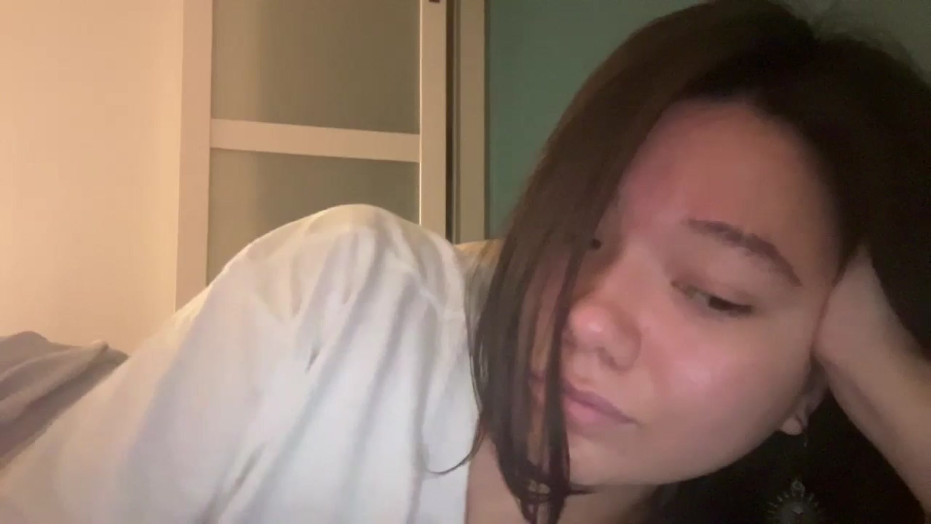 Gallery image thumbnail from imava's myfreecams stream on, 10/24/2024, 19:59 image 18 of 20