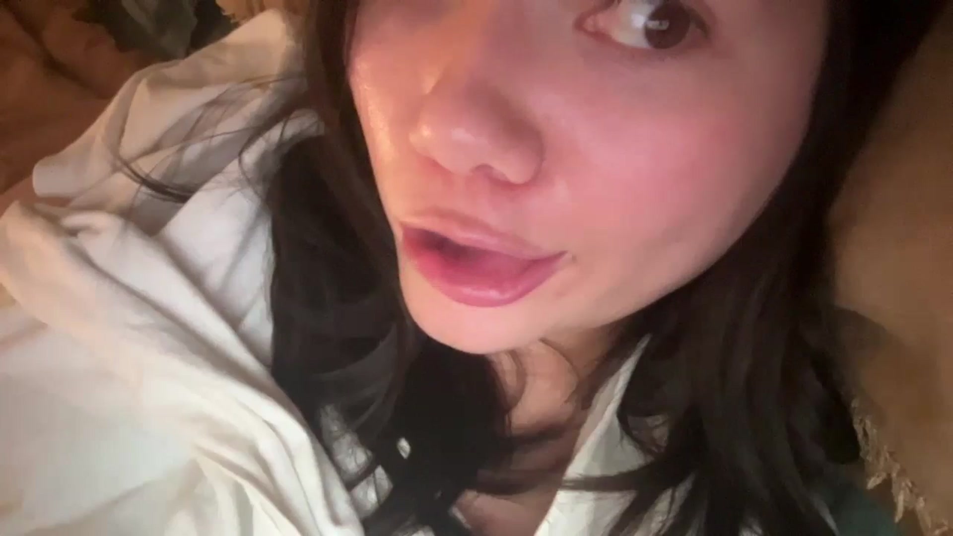 Gallery image thumbnail from imava's myfreecams stream on, 10/28/2024, 01:22 image 2 of 20