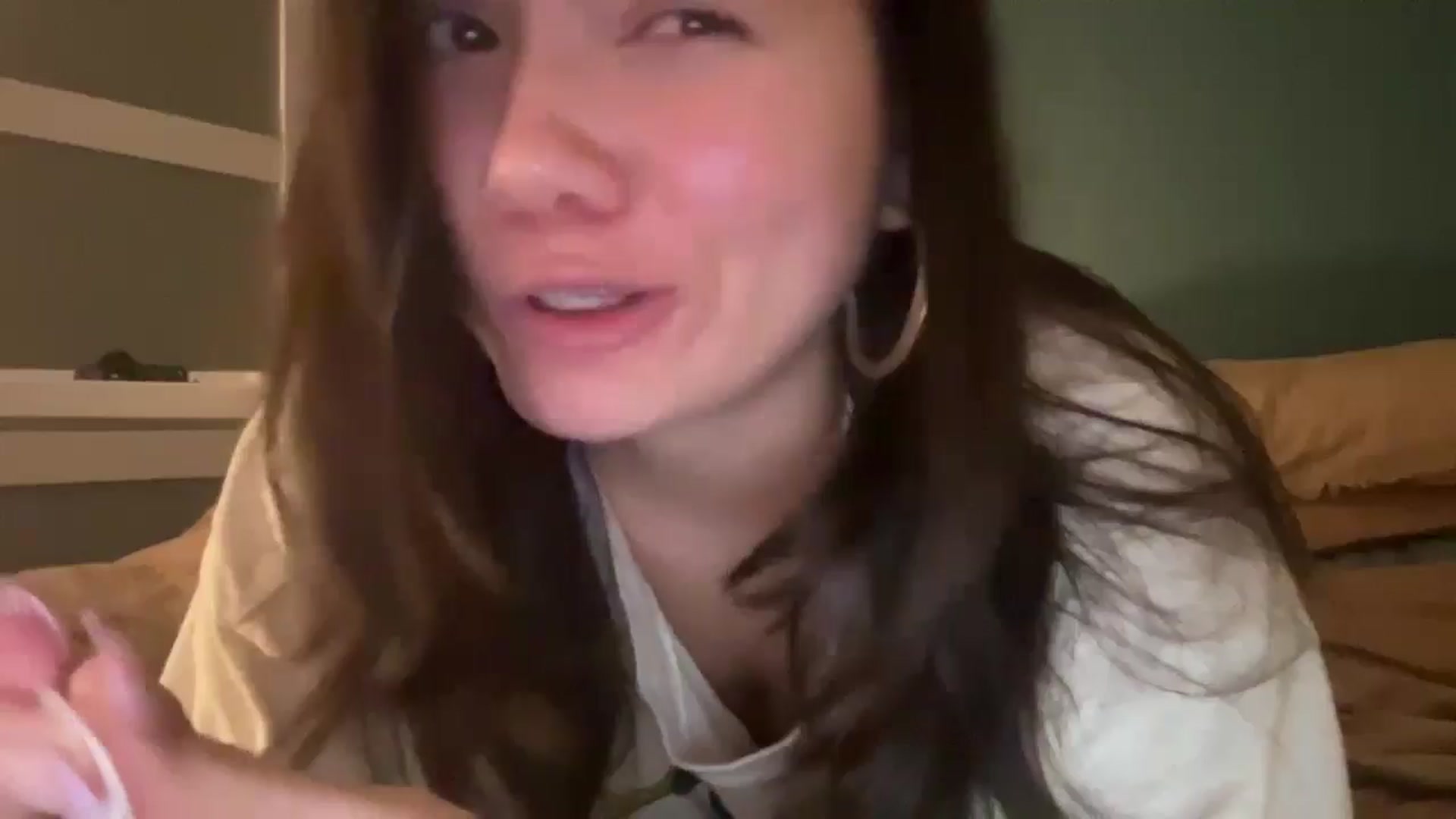 Gallery image thumbnail from imava's myfreecams stream on, 10/28/2024, 01:22 image 9 of 20