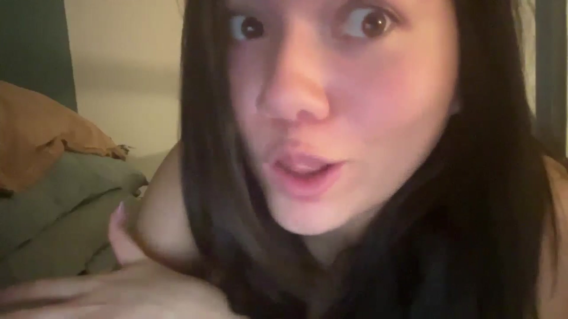Gallery image thumbnail from imava's myfreecams stream on, 10/28/2024, 21:27 image 13 of 20
