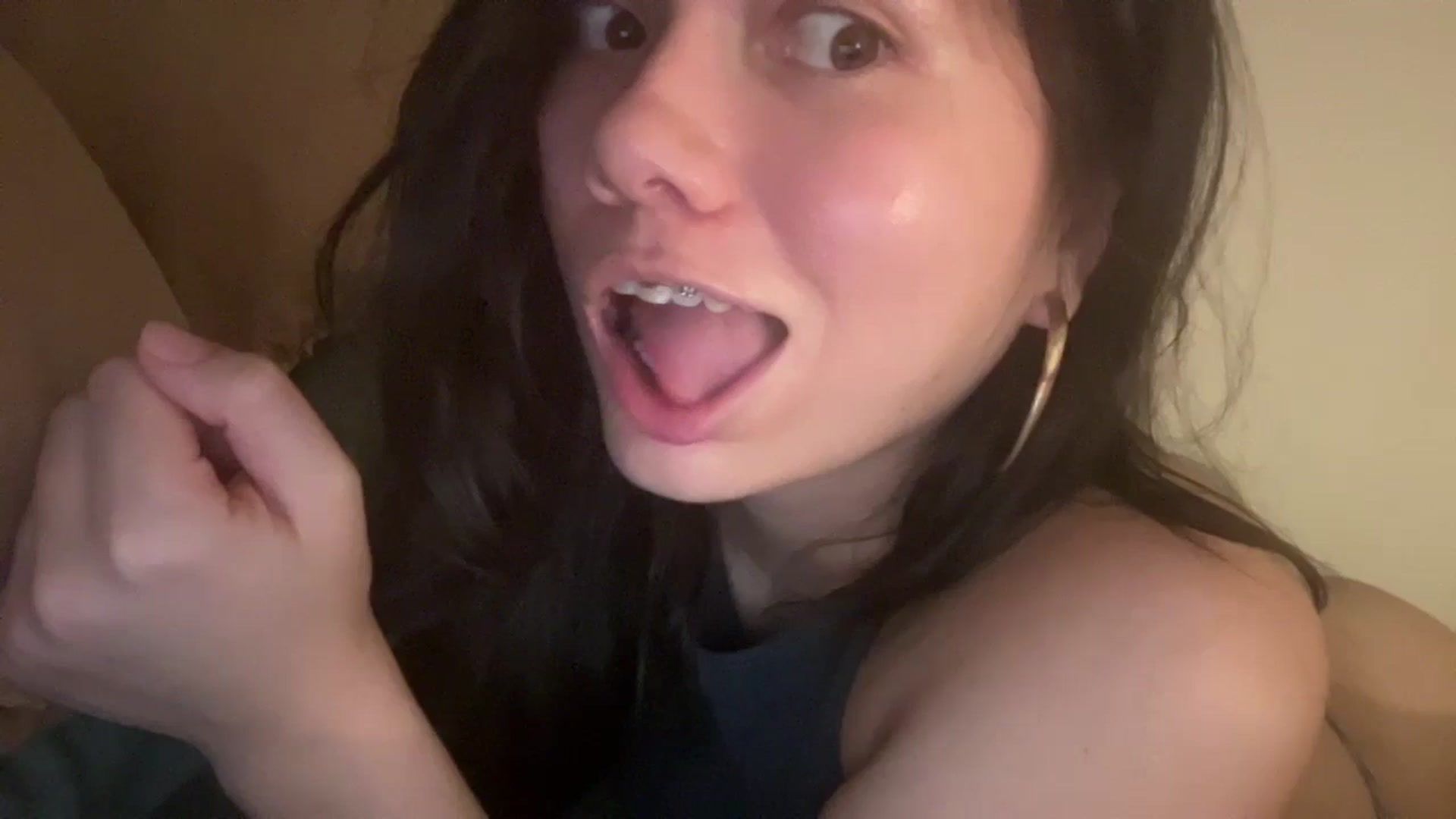 Gallery image thumbnail from imava's myfreecams stream on, 10/31/2024, 09:31 image 9 of 20