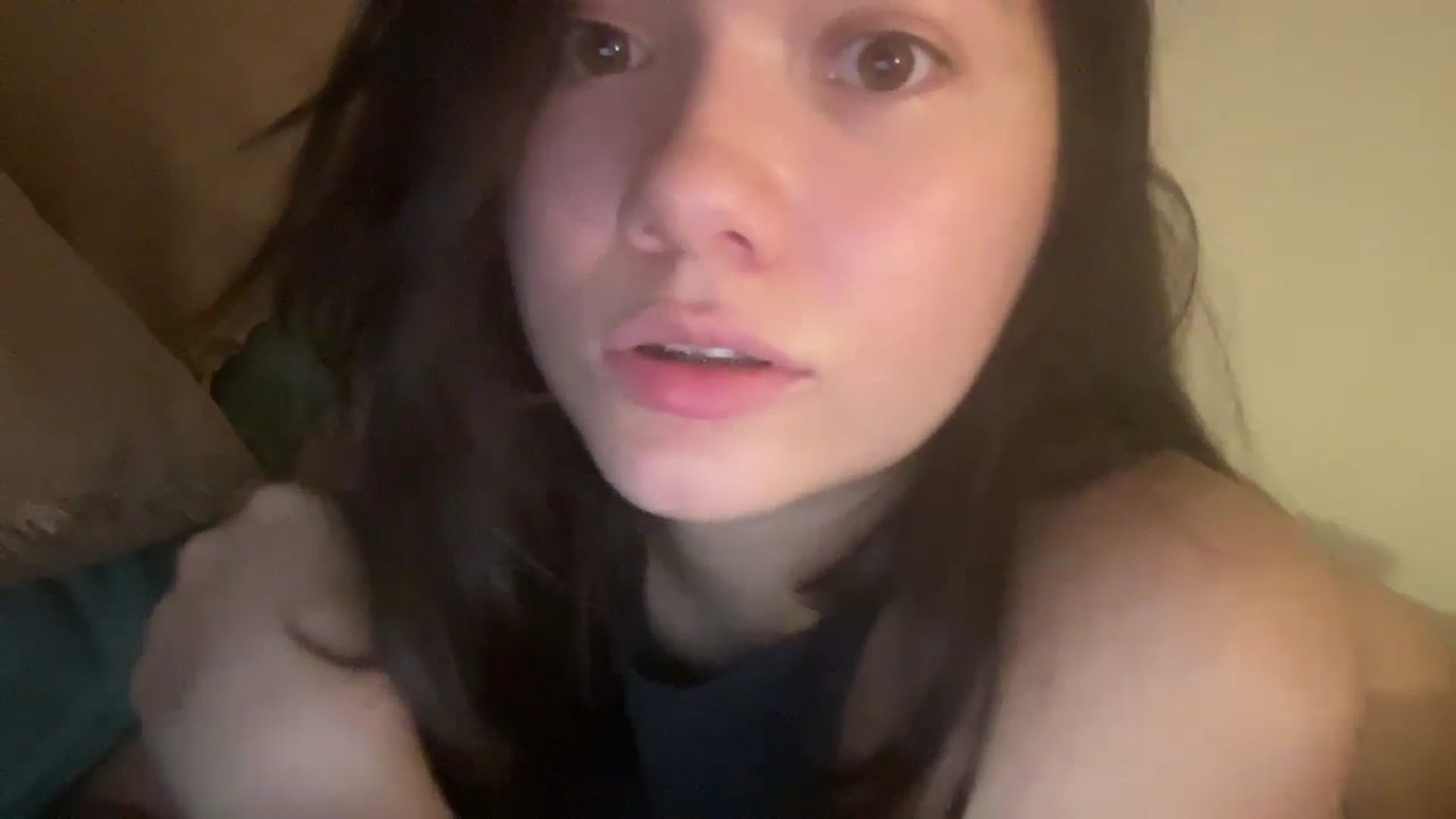 Gallery image thumbnail from imava's myfreecams stream on, 10/31/2024, 09:31 image 16 of 20