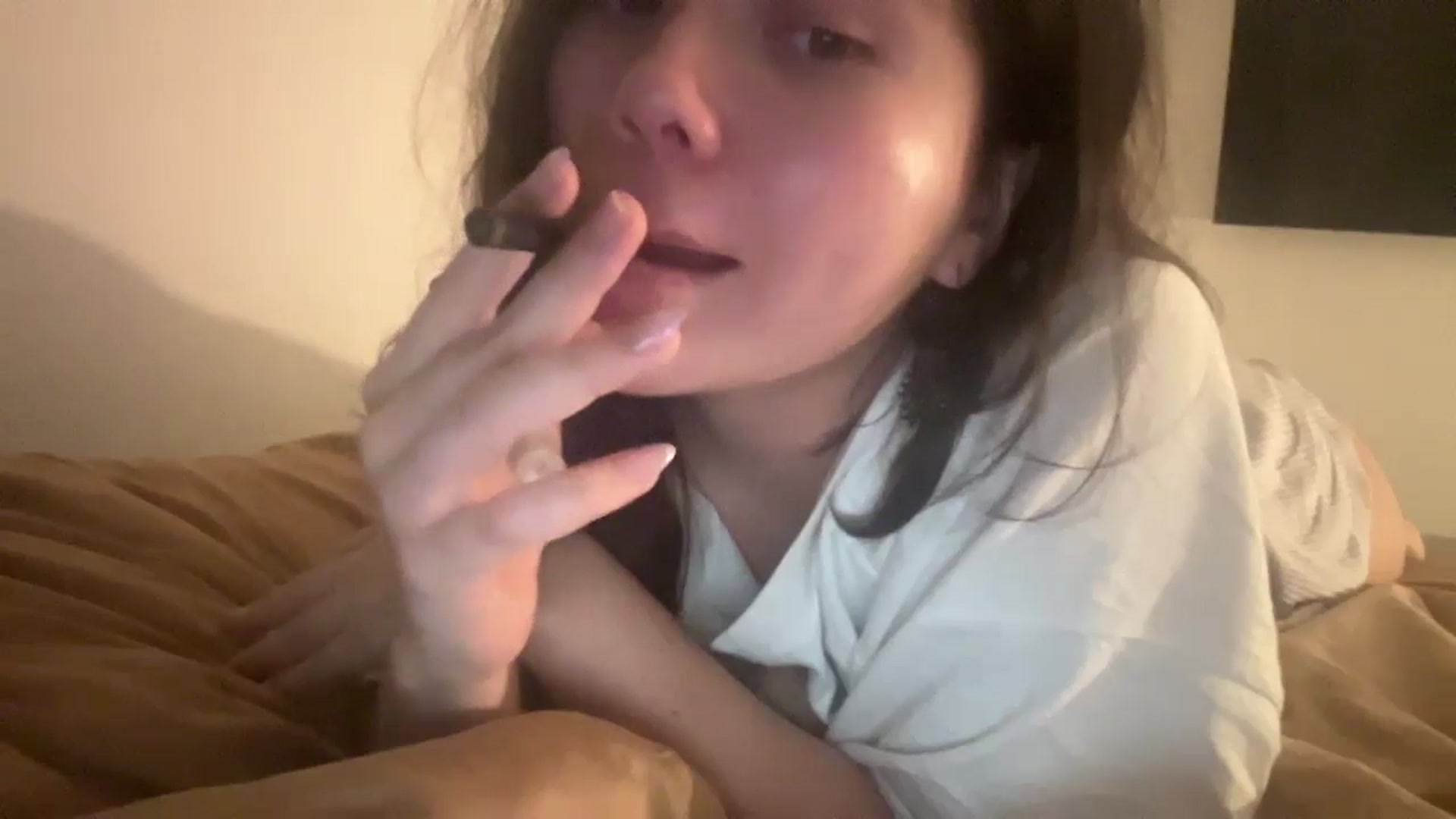 Gallery image thumbnail from imava's myfreecams stream on, 11/05/2024, 22:20 image 14 of 20