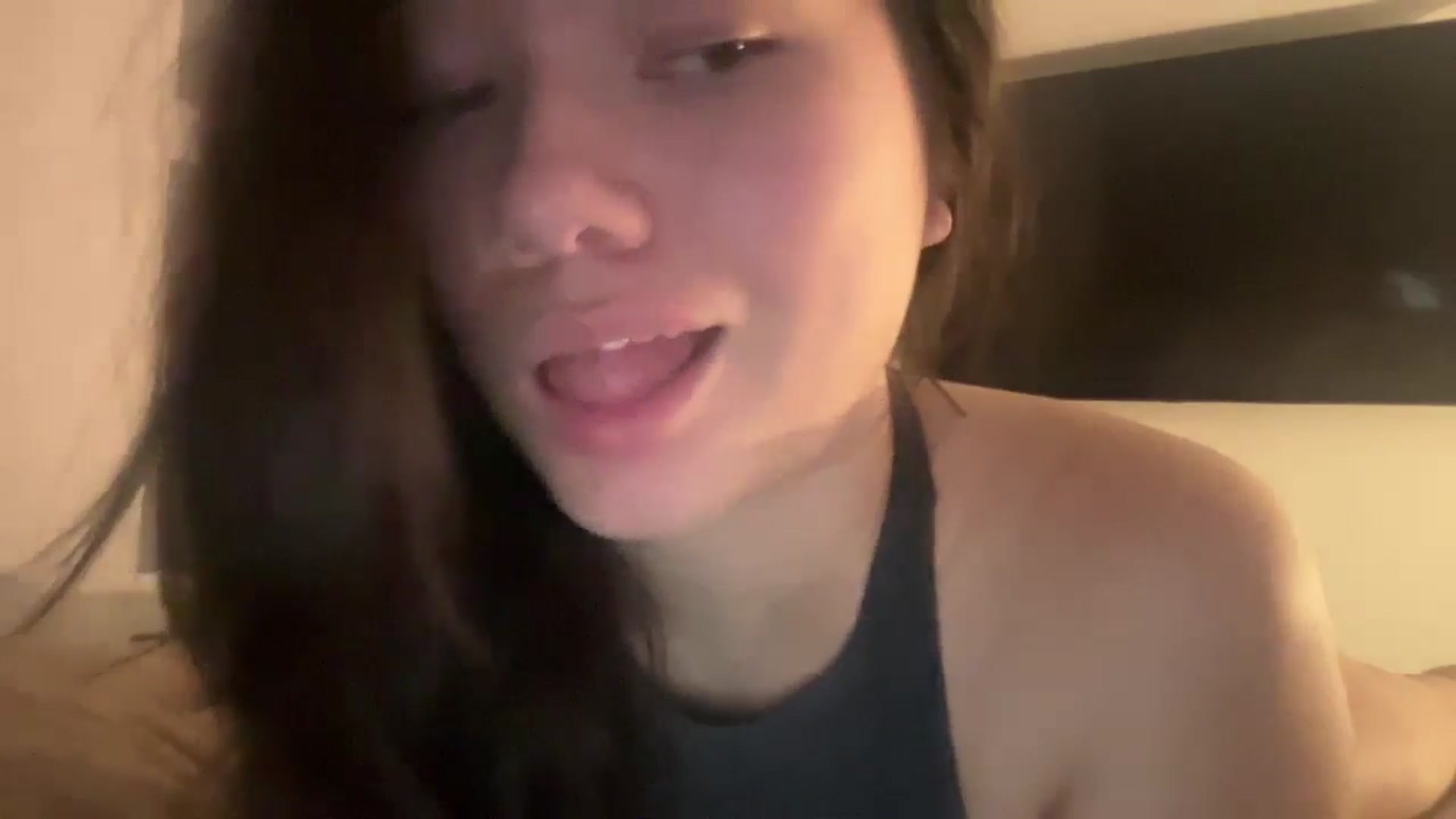 Gallery image thumbnail from imava's myfreecams stream on, 11/06/2024, 20:49 image 8 of 20