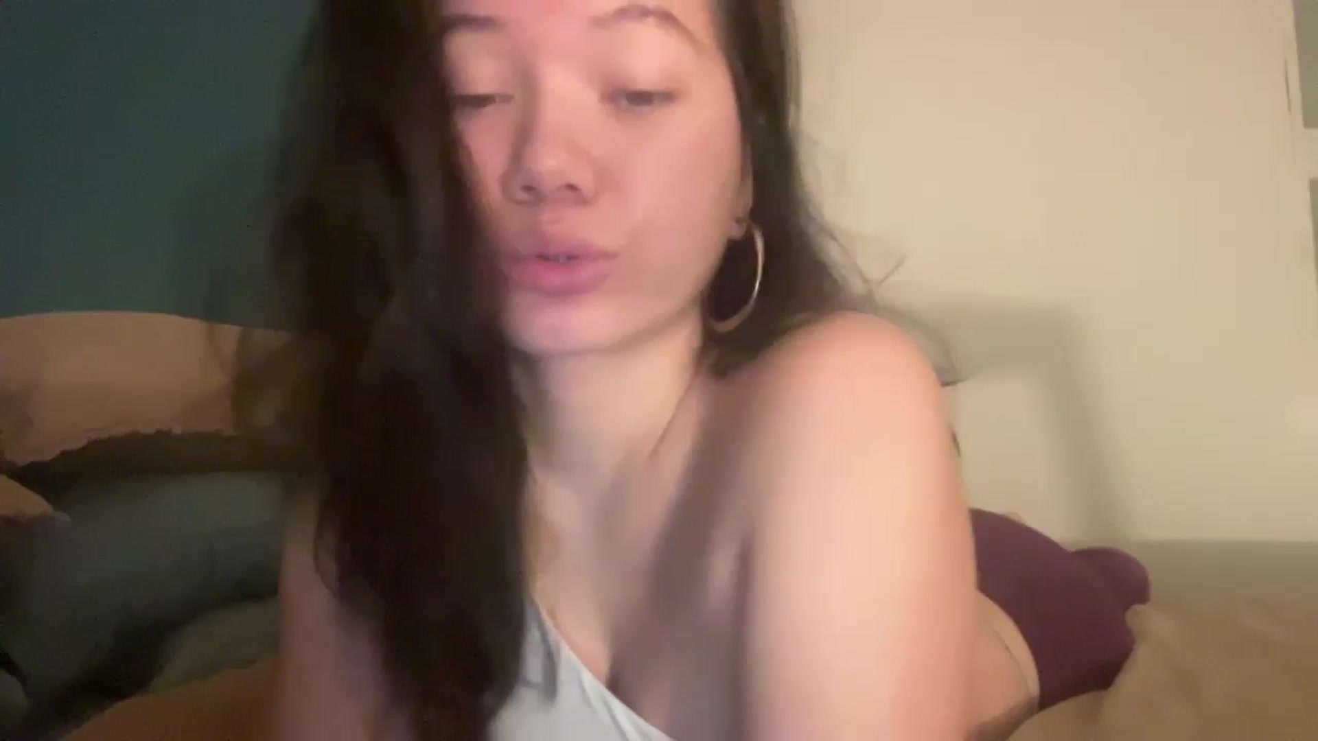 Gallery image thumbnail from imava's myfreecams stream on, 11/08/2024, 23:04 image 1 of 20