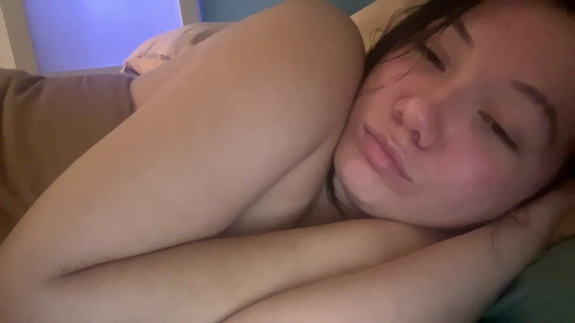 Gallery image thumbnail from imava's myfreecams stream on, 11/10/2024, 04:27 image 4 of 20