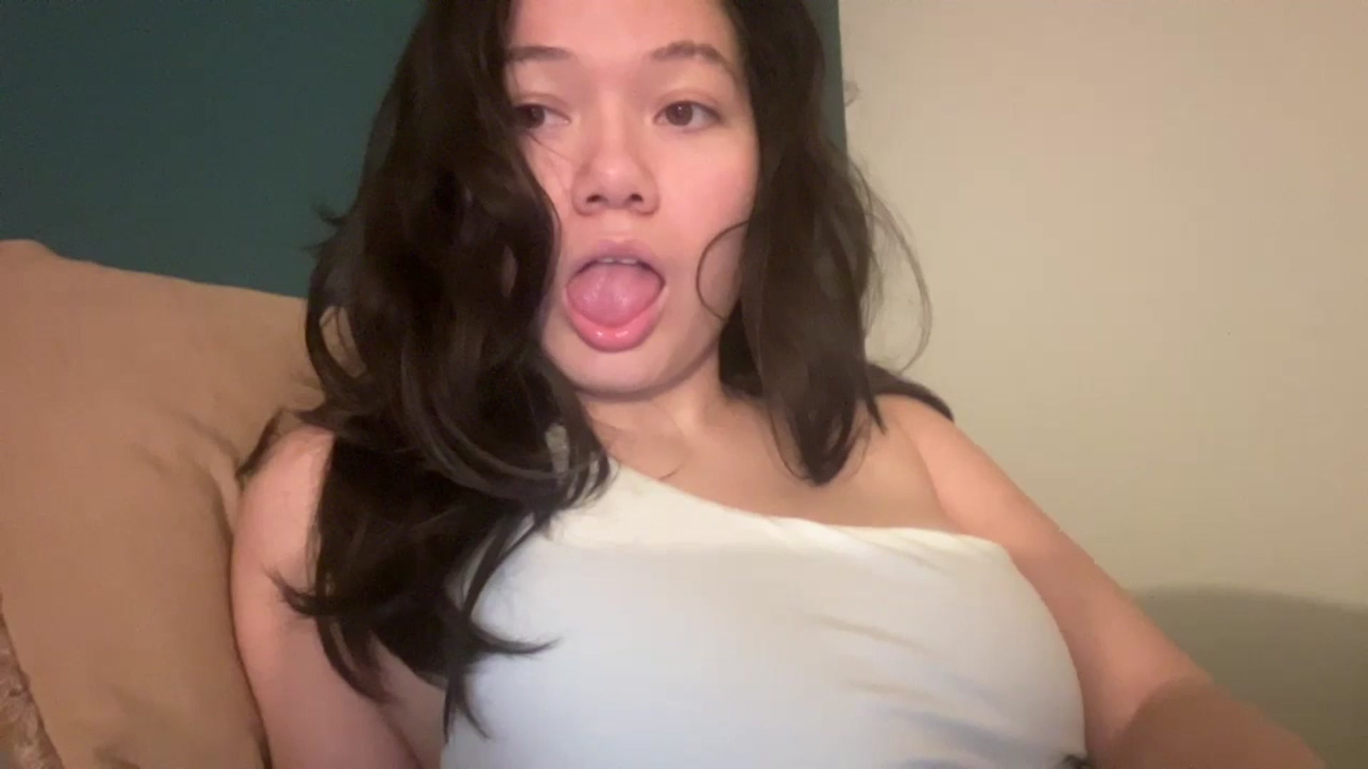Gallery image thumbnail from imava's myfreecams stream on, 11/15/2024, 08:11 image 3 of 20